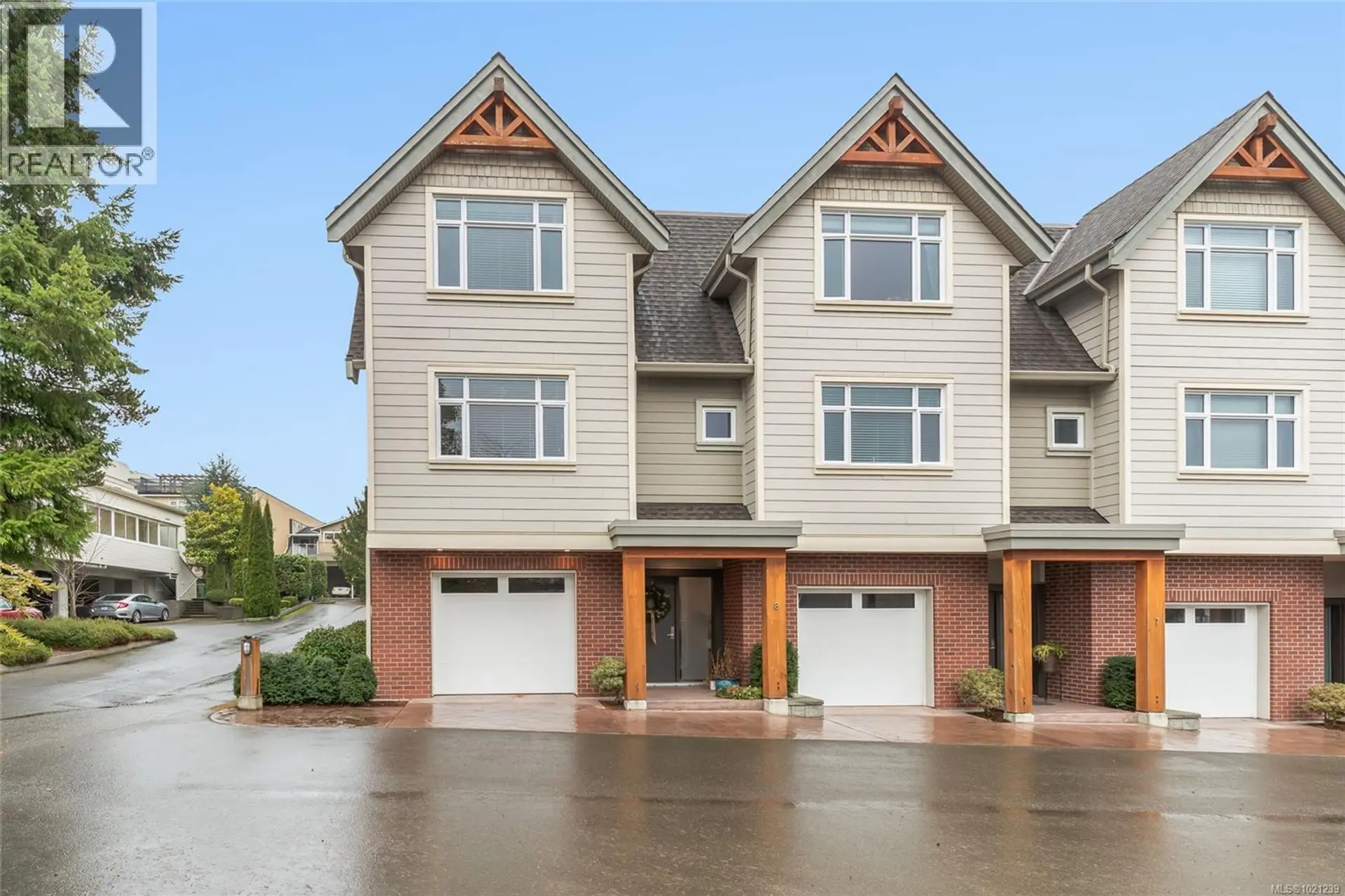 Property at #8 180 First Ave W, Qualicum Beach, BC