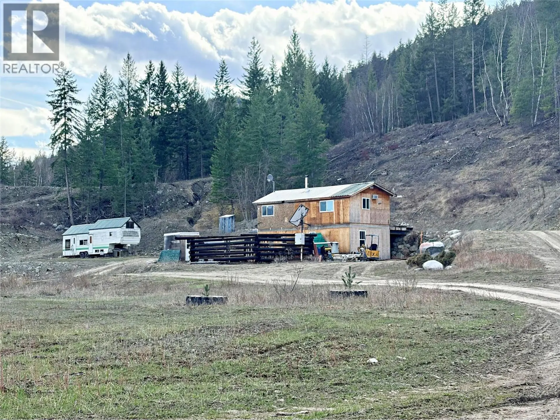 Property at 5521 BOULDER MOUNTAIN Road, Barriere, BC