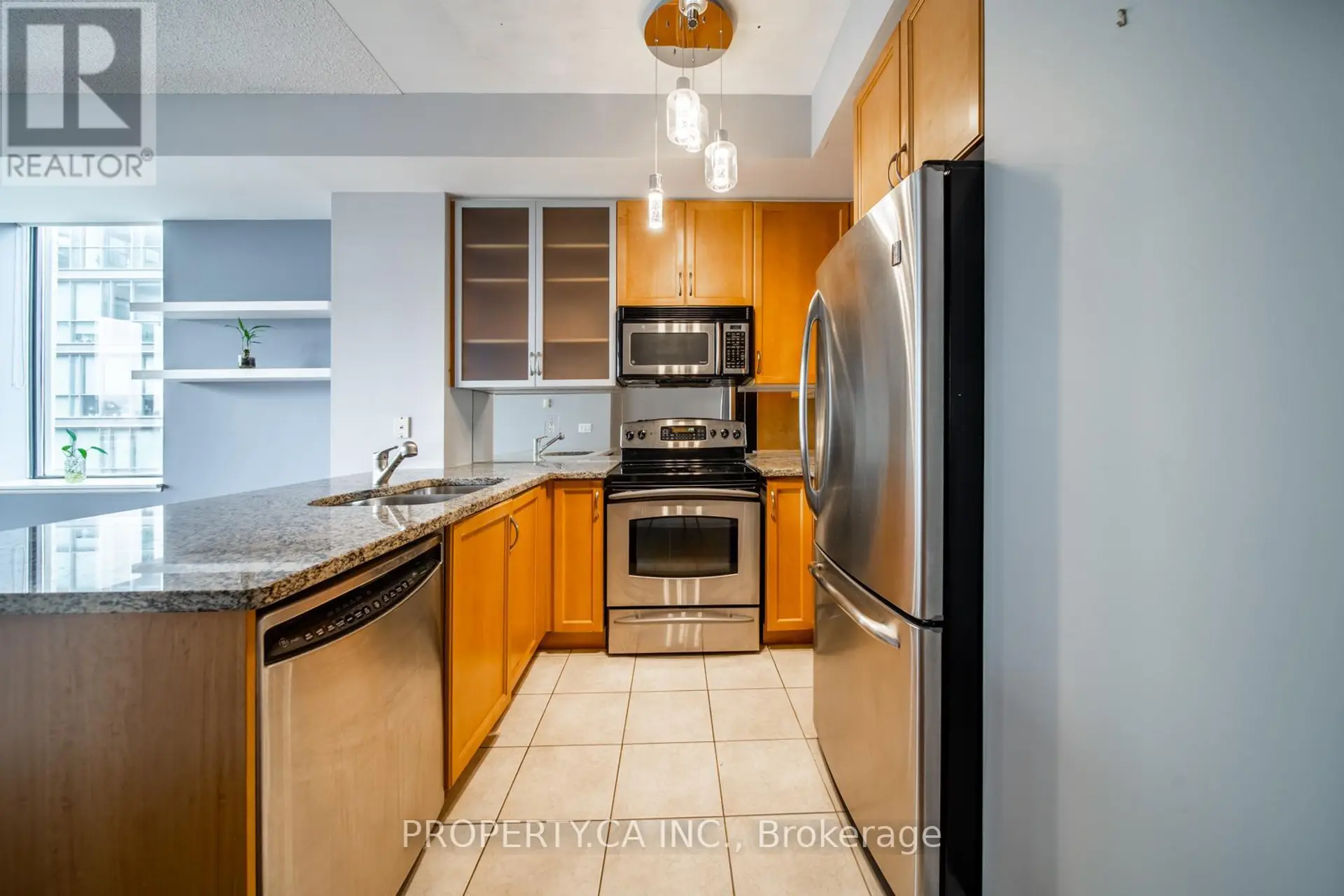 #1314 438 KING STREET W - Image 8