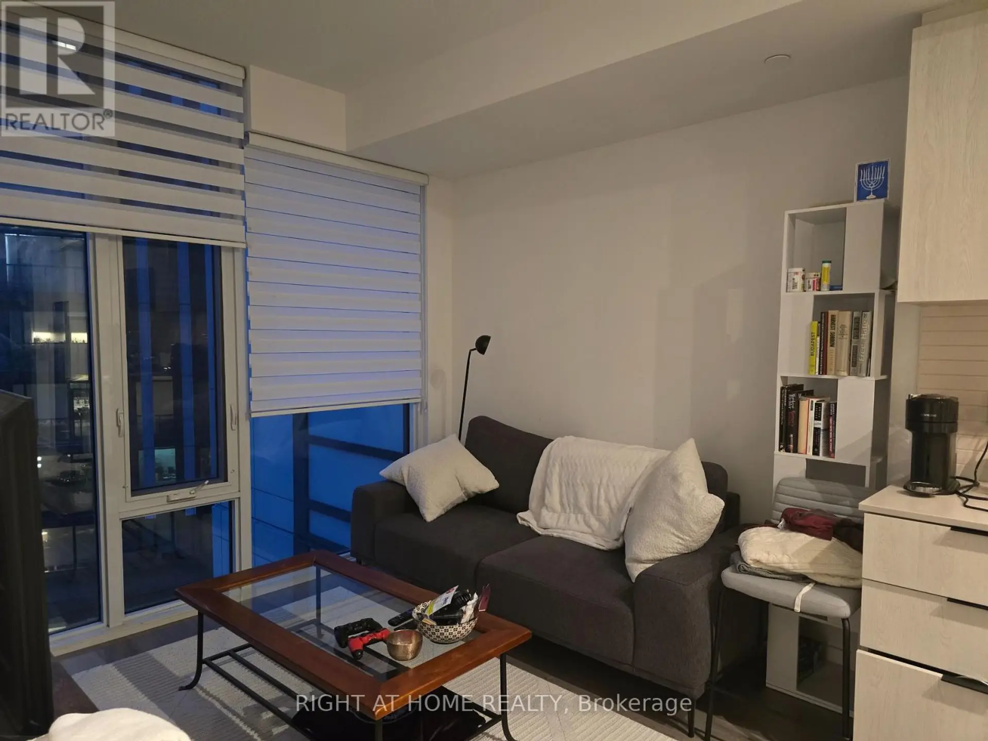 #914 50 POWER STREET - Image 6