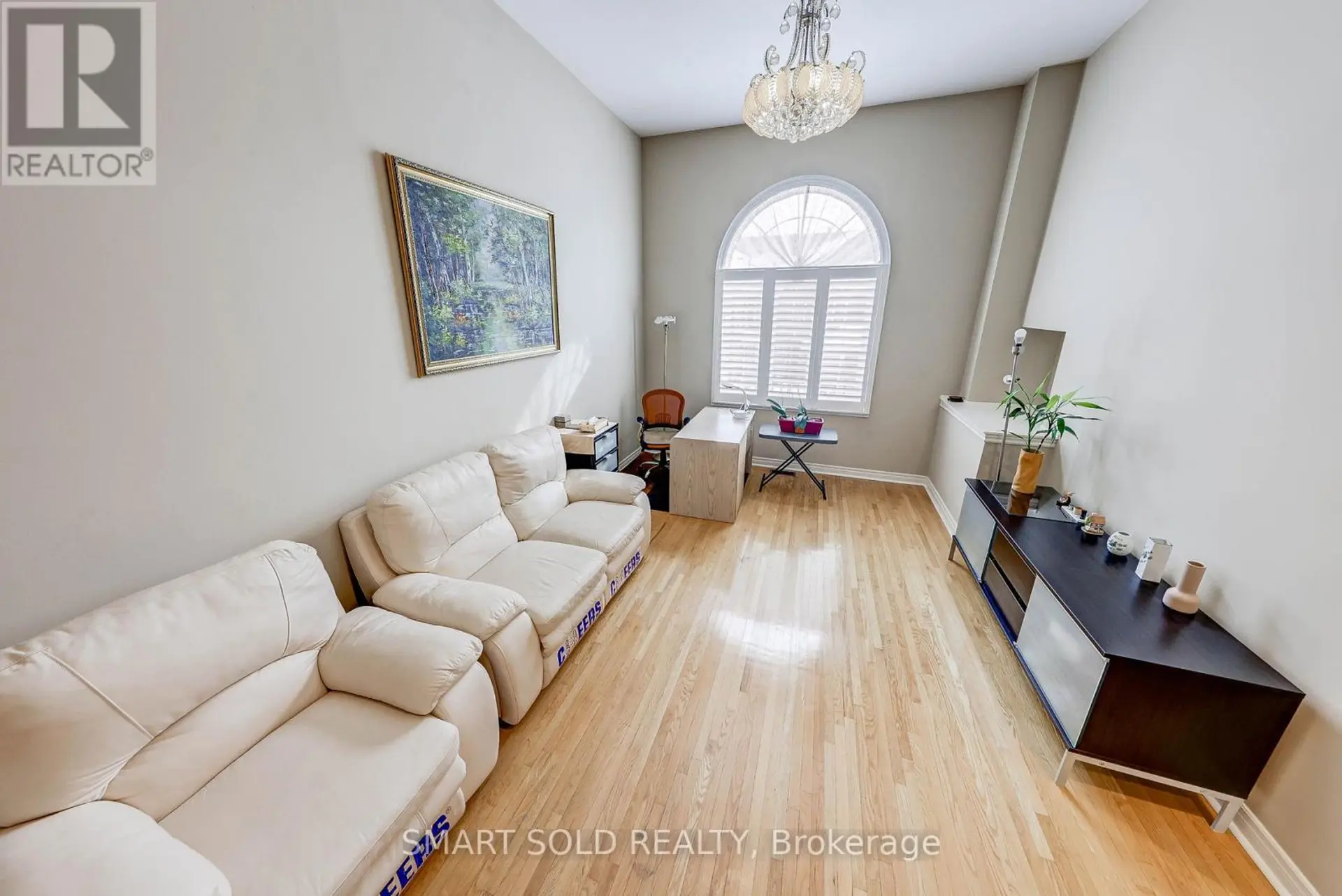 #84 190 HARDING BOULEVARD W - Image 10