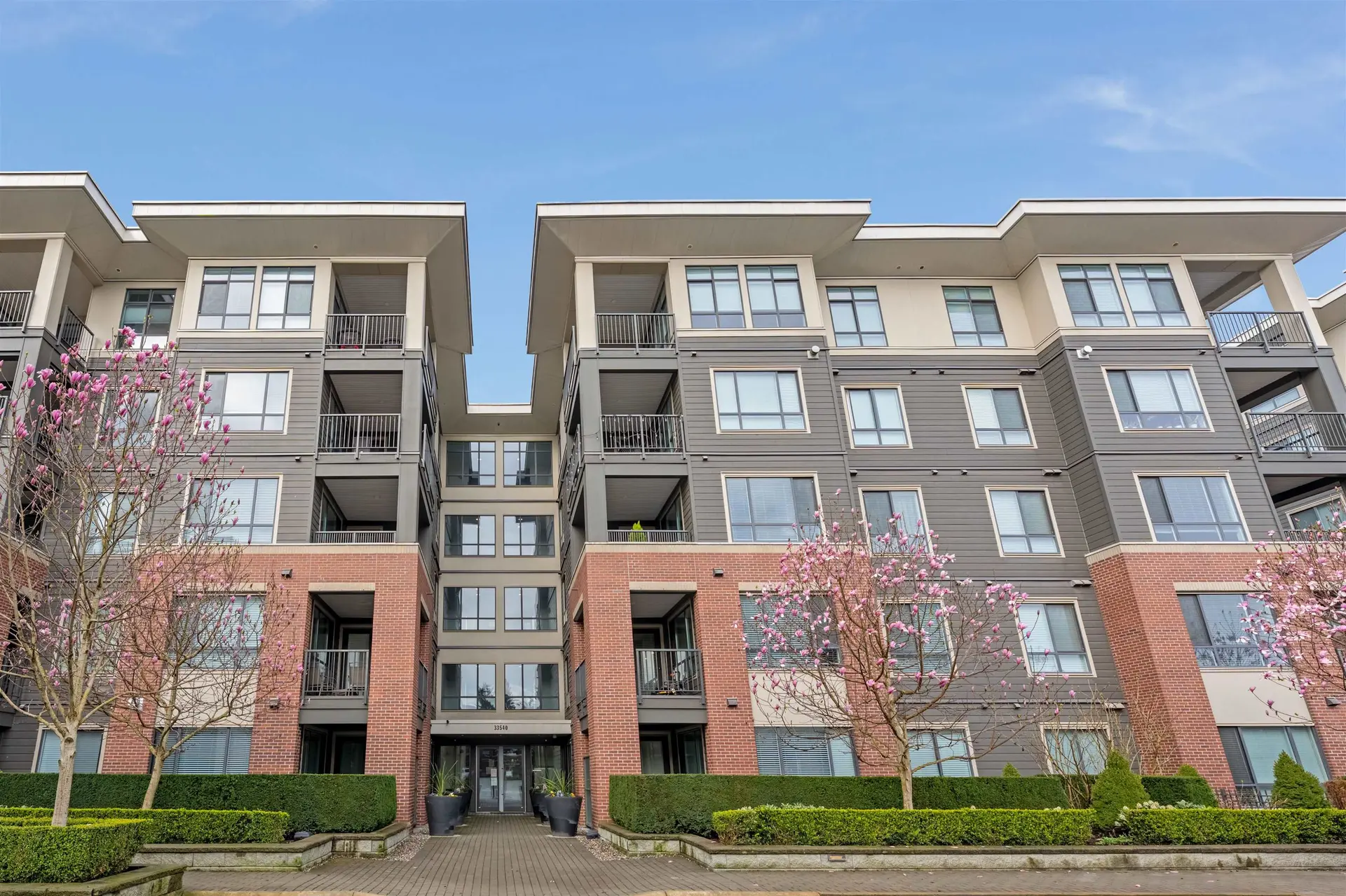Property at #102 33540 Mayfair Avenue, Abbotsford, BC
