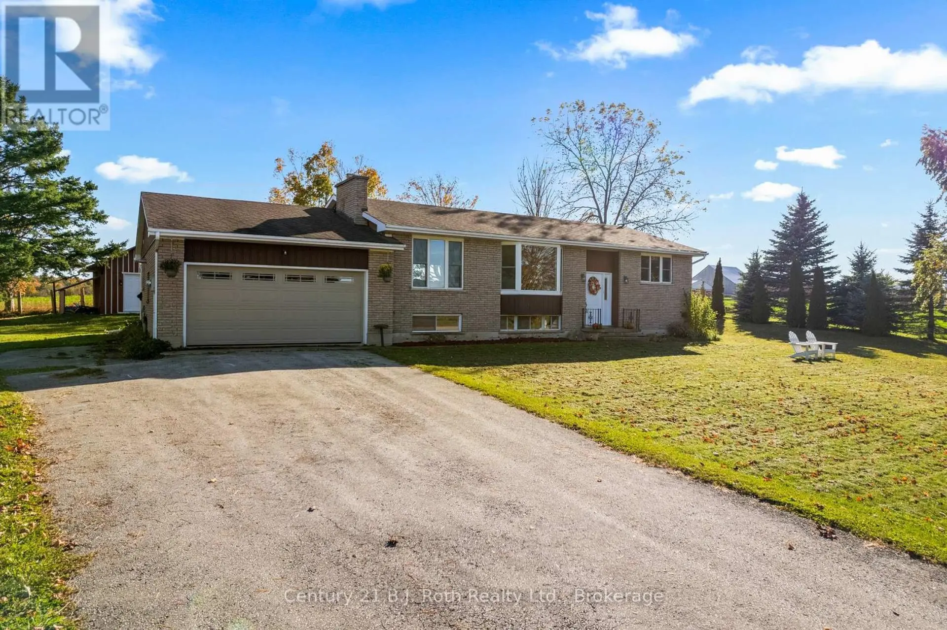 21388 GREY RD 16 - Image 1