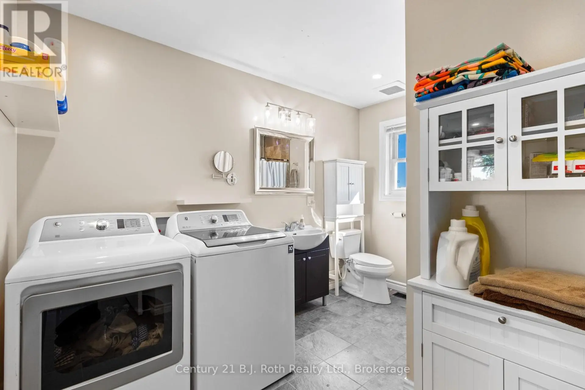 21388 GREY RD 16 - Image 12