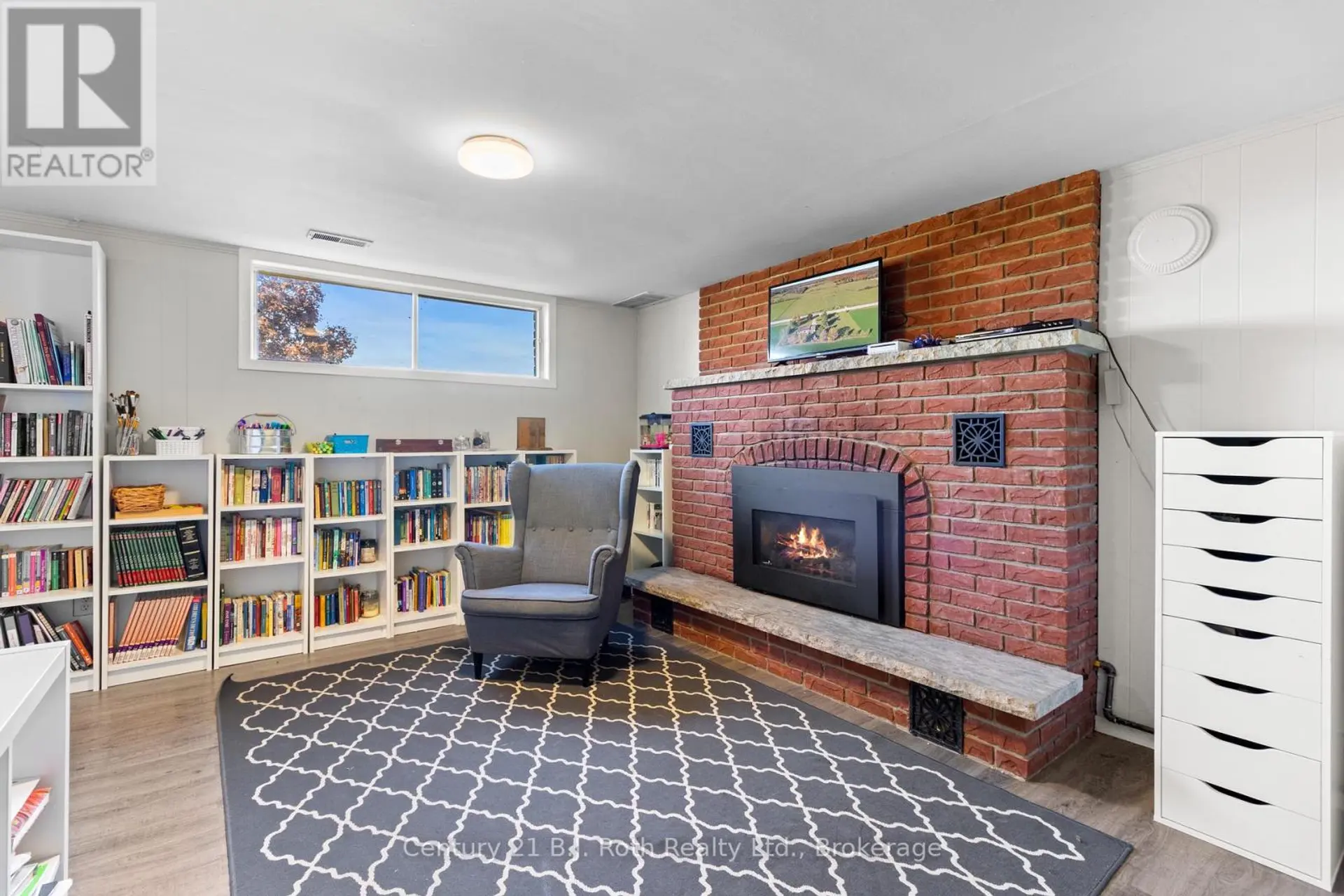 21388 GREY RD 16 - Image 14