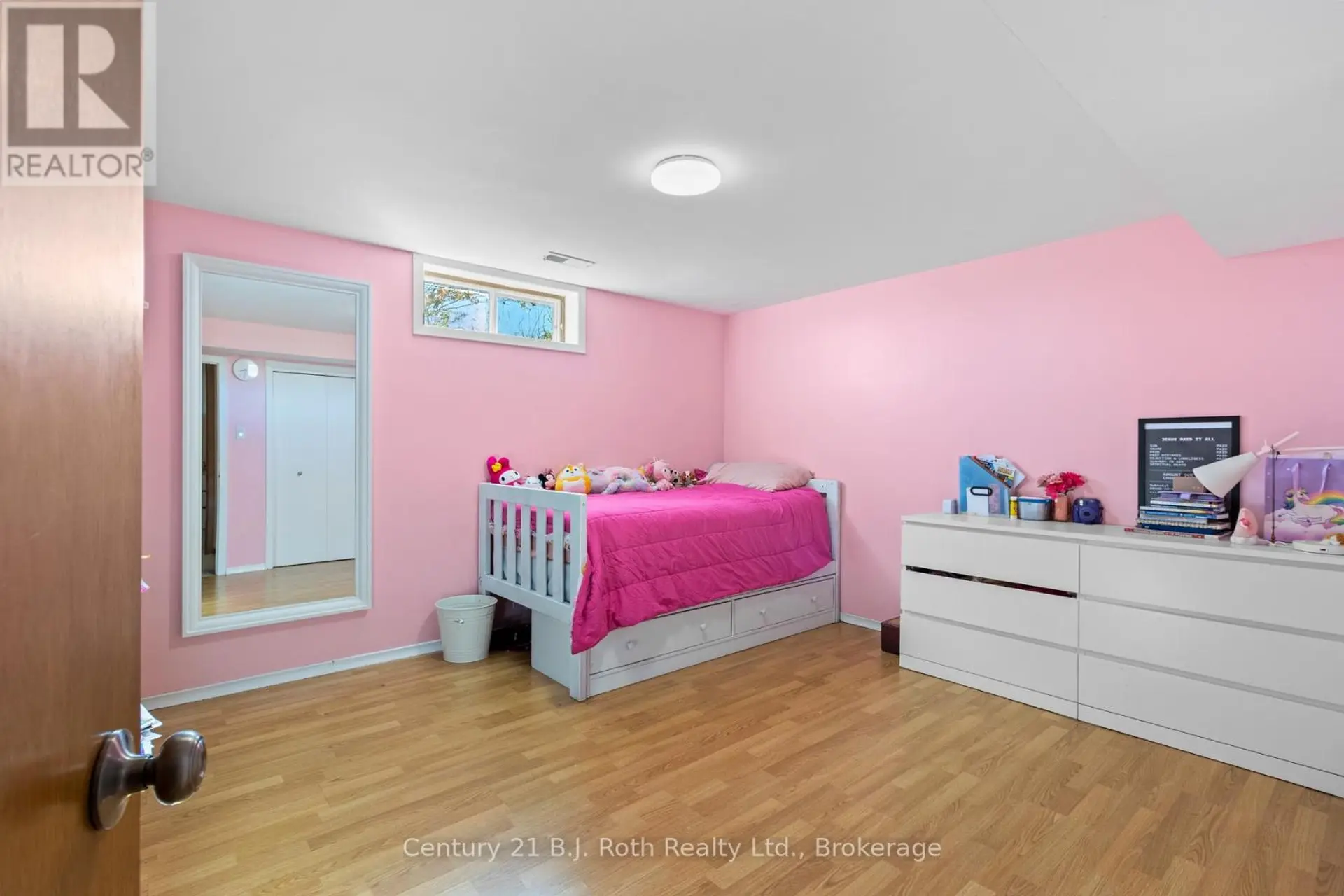 21388 GREY RD 16 - Image 15