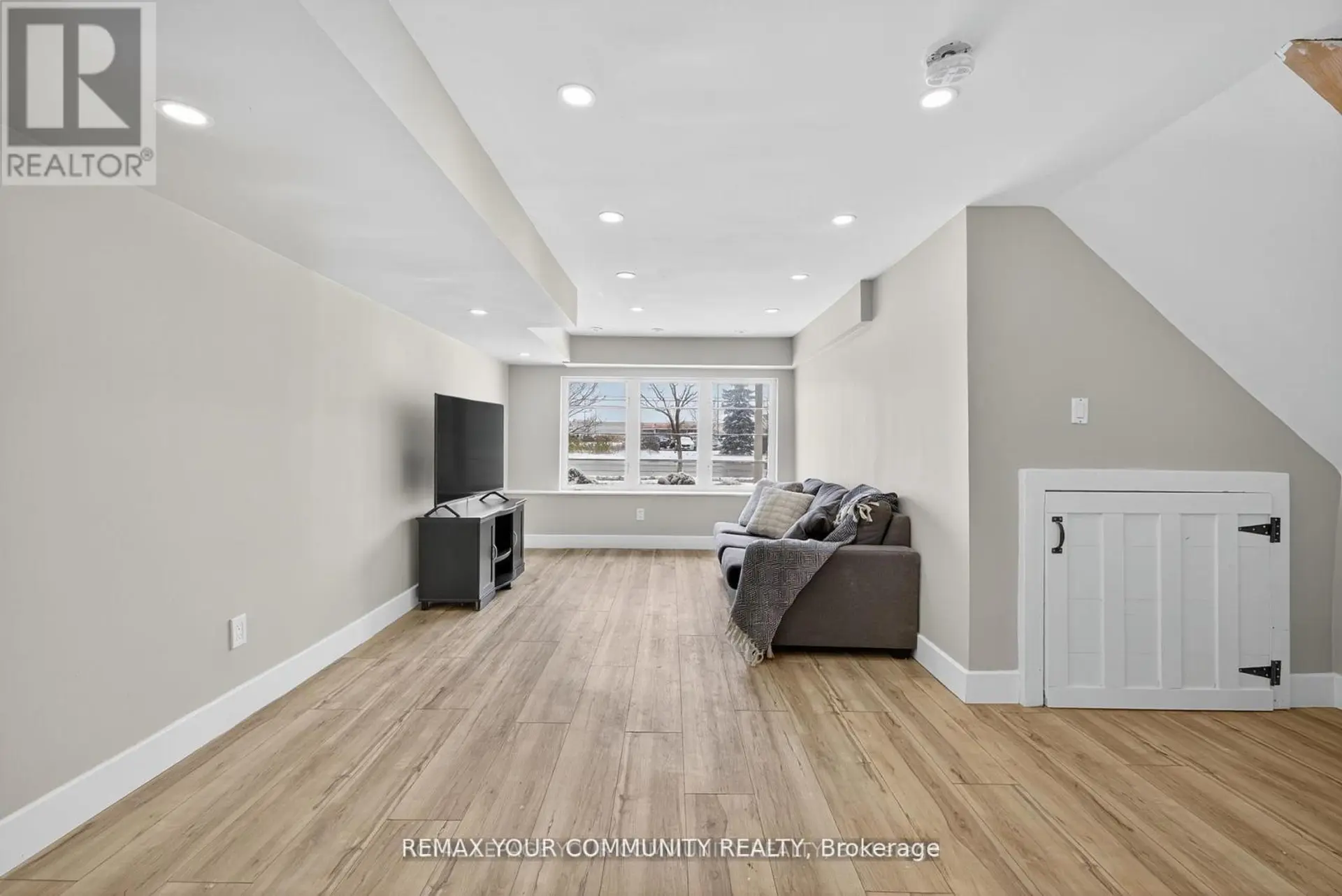 193 ZOKOL DRIVE - Image 17
