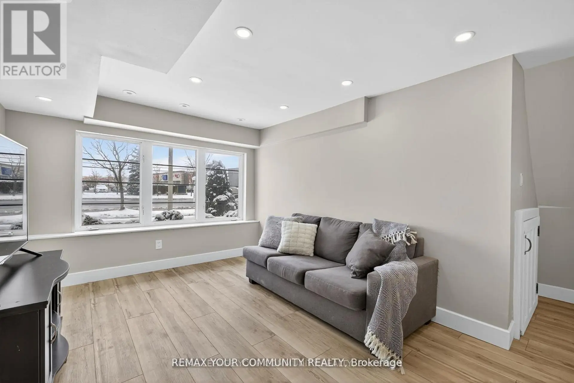 193 ZOKOL DRIVE - Image 18