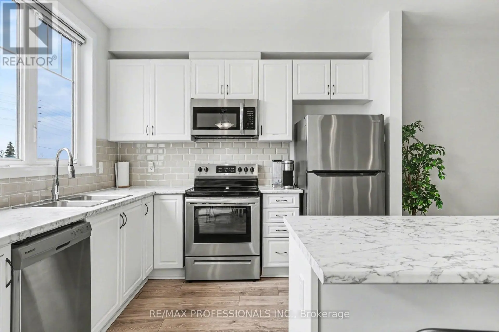 919 LIXNAW COURT - Image 16