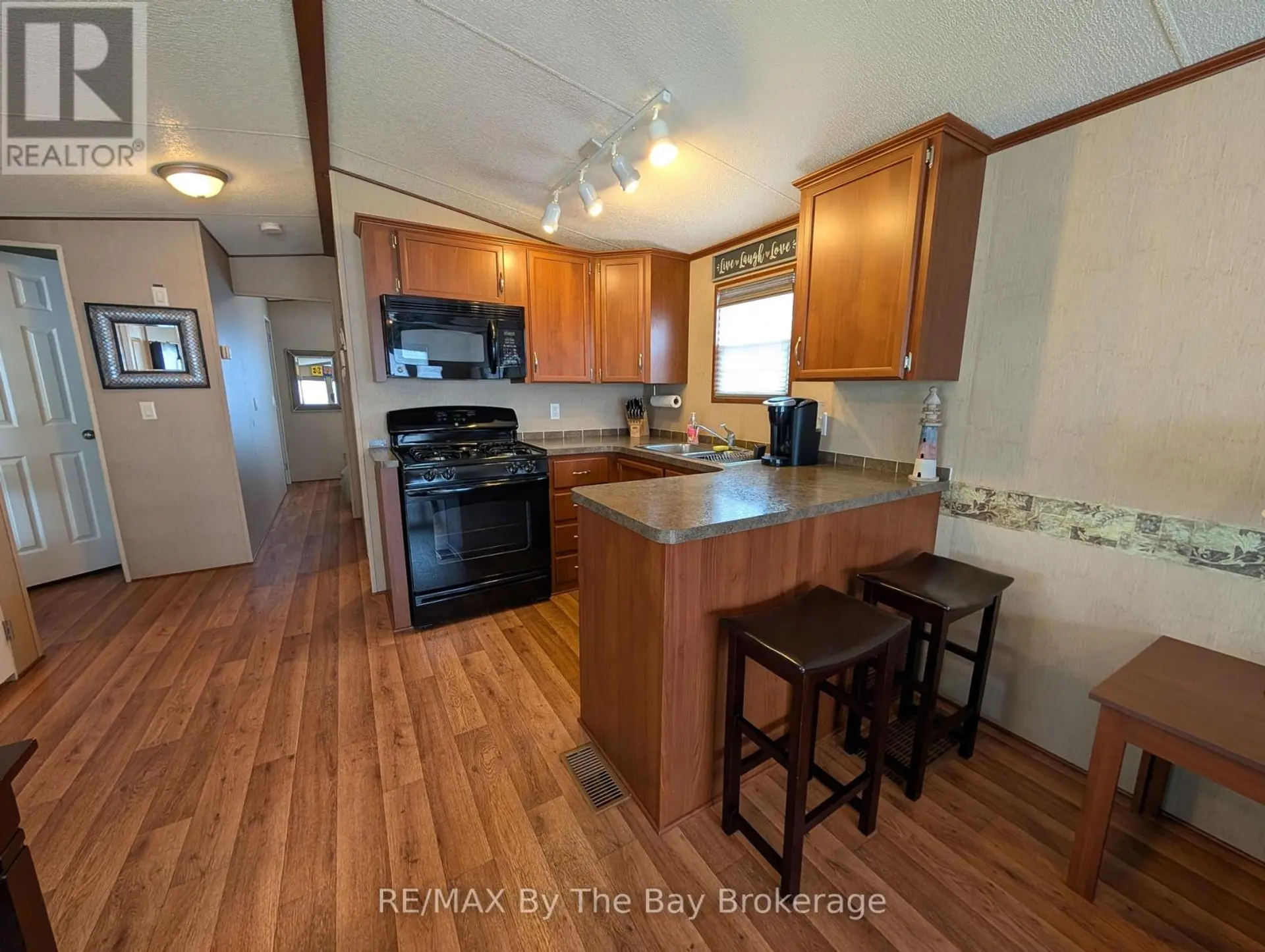 2 WHITE PINES TRAIL - Image 10