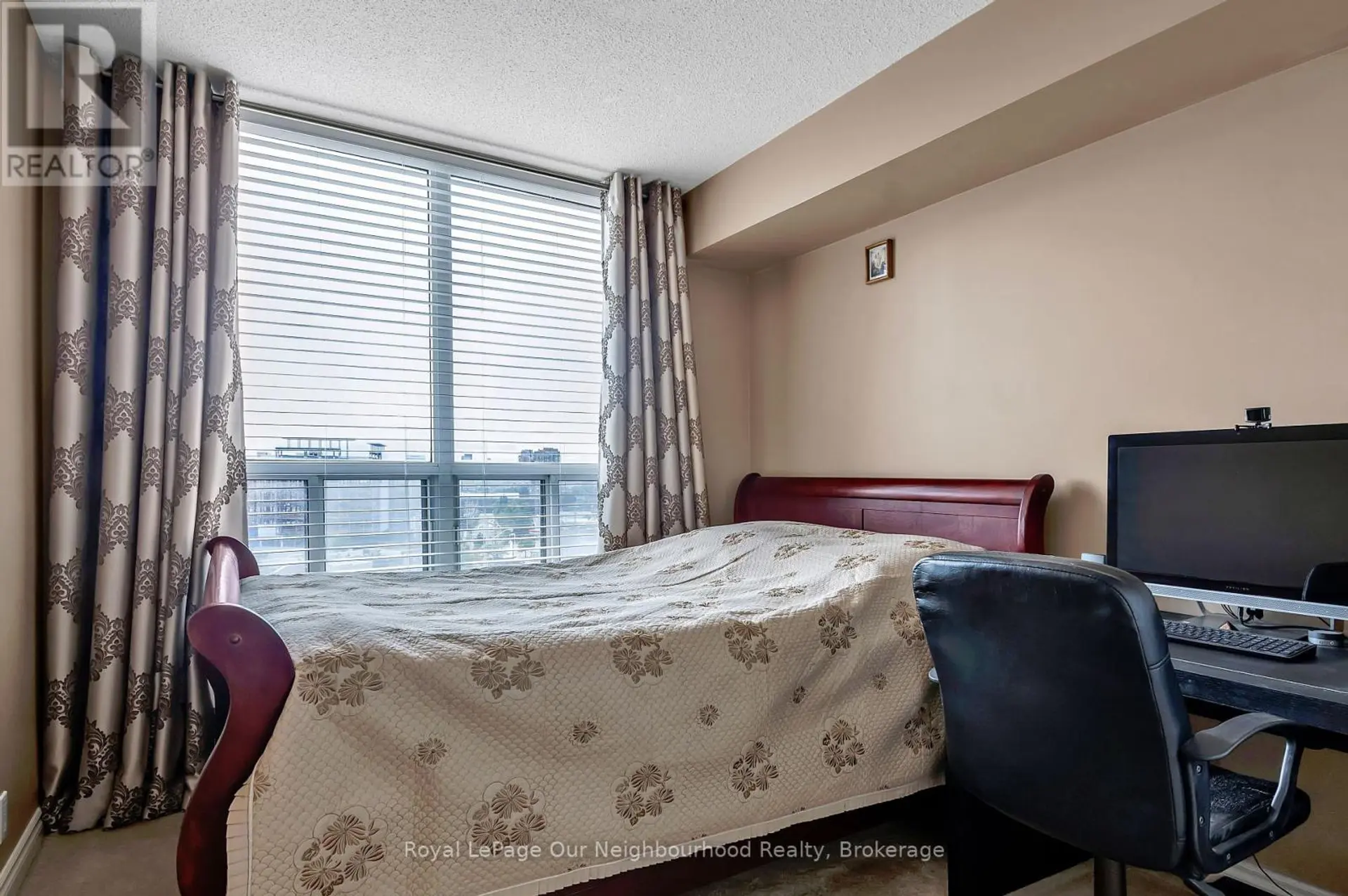 #813 1720 EGLINTON AVENUE E - Image 12