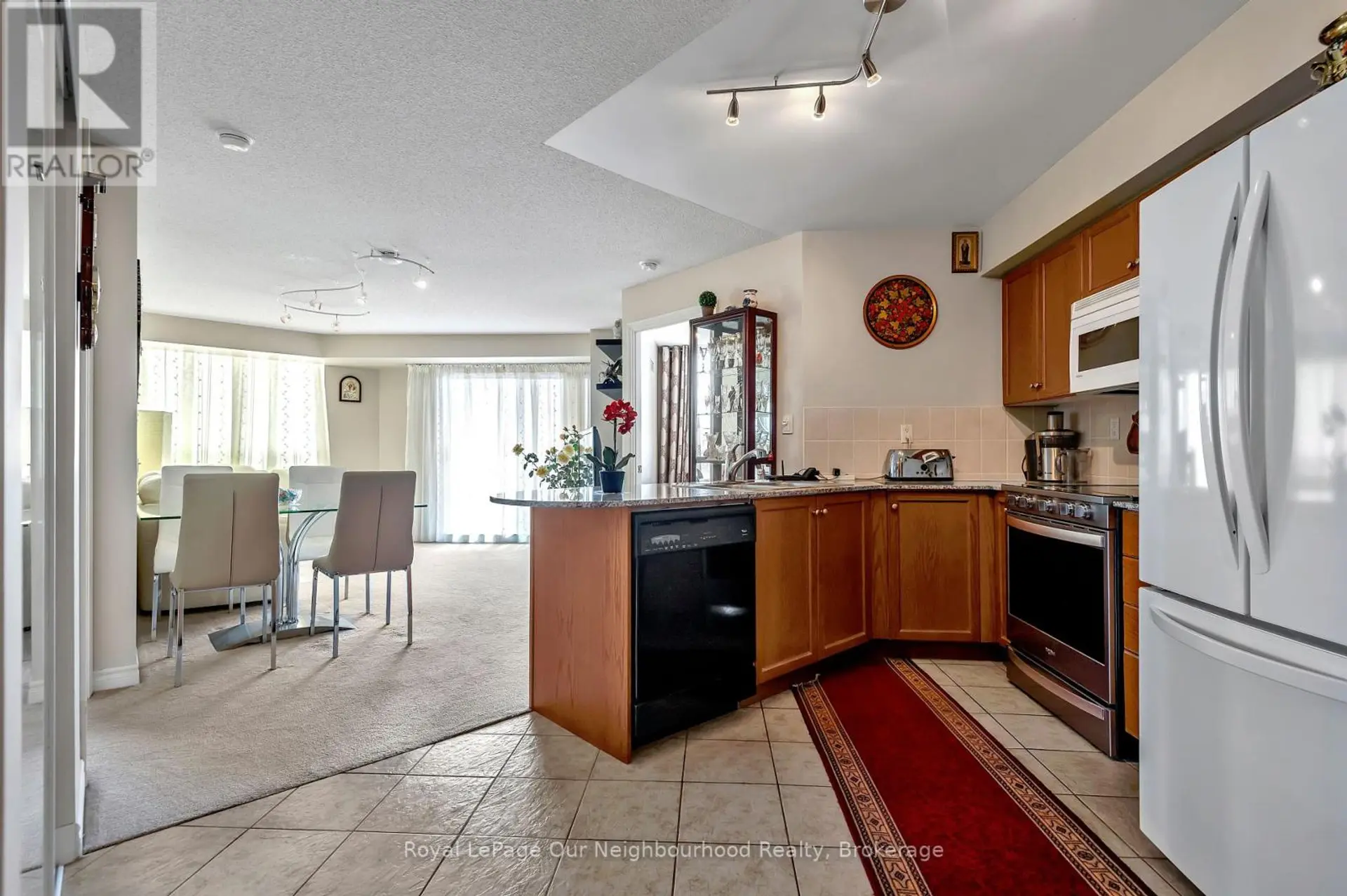 #813 1720 EGLINTON AVENUE E - Image 5