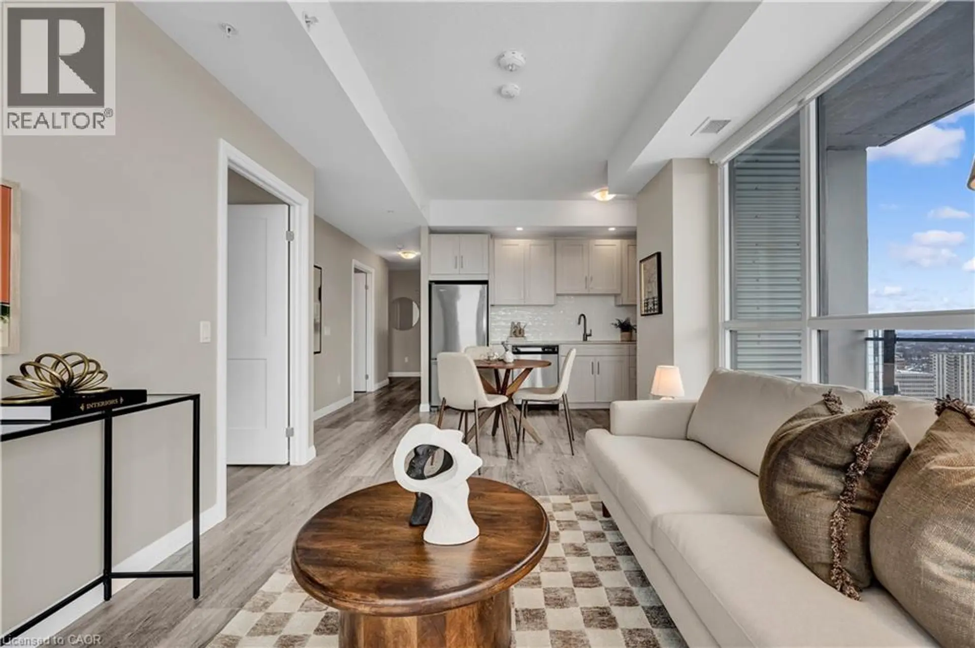 #2705 60 CHARLES STREET - Image 4