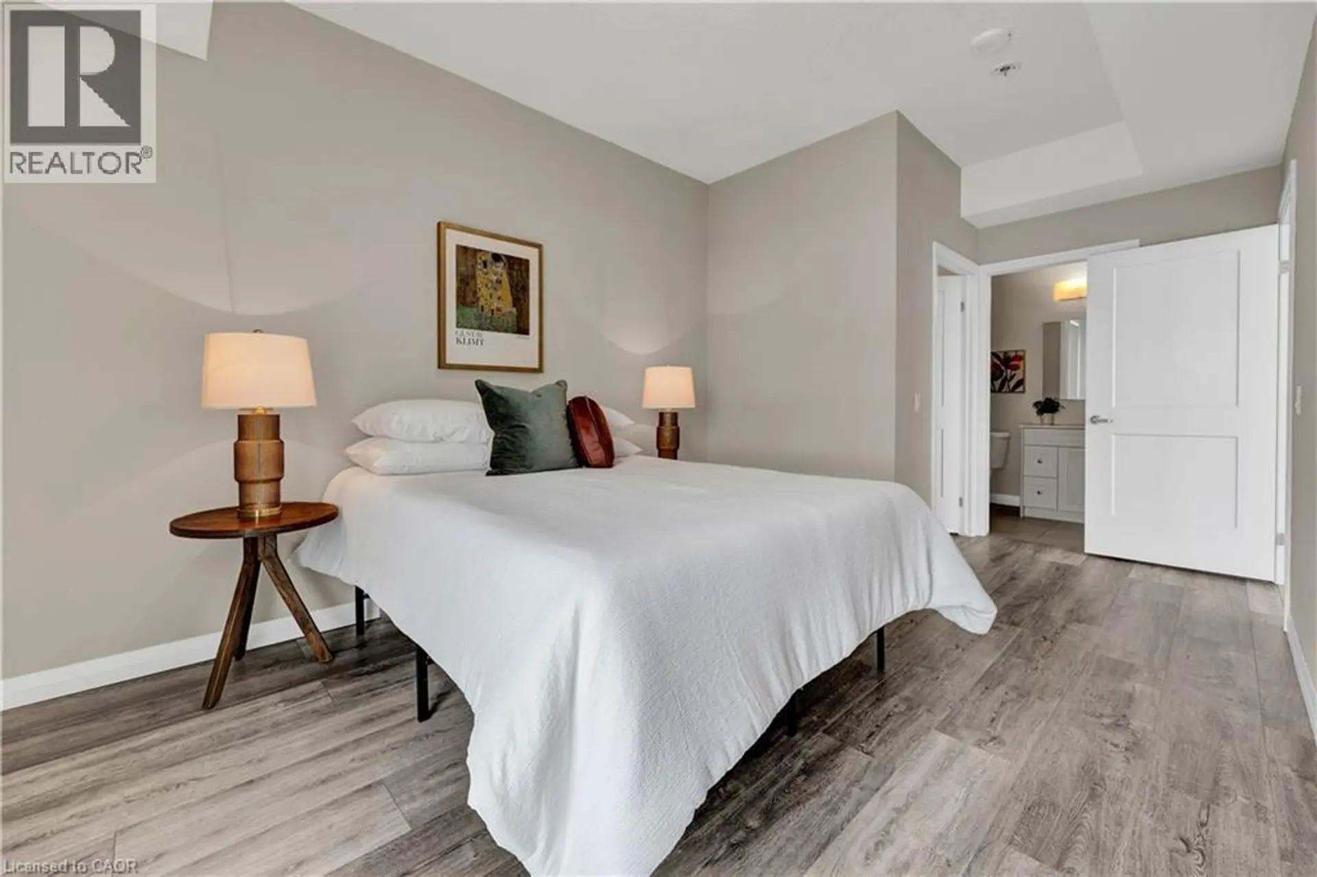 #2705 60 CHARLES STREET - Image 9