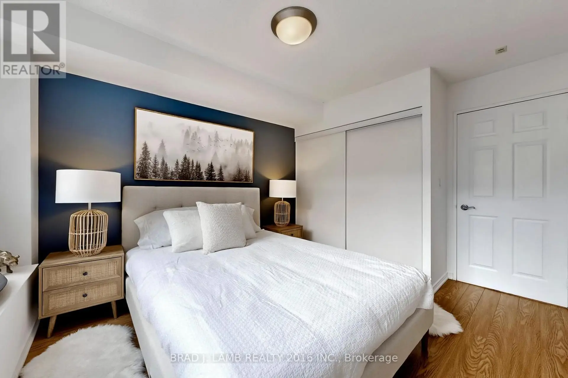 #302 245 DAVISVILLE AVENUE - Image 11