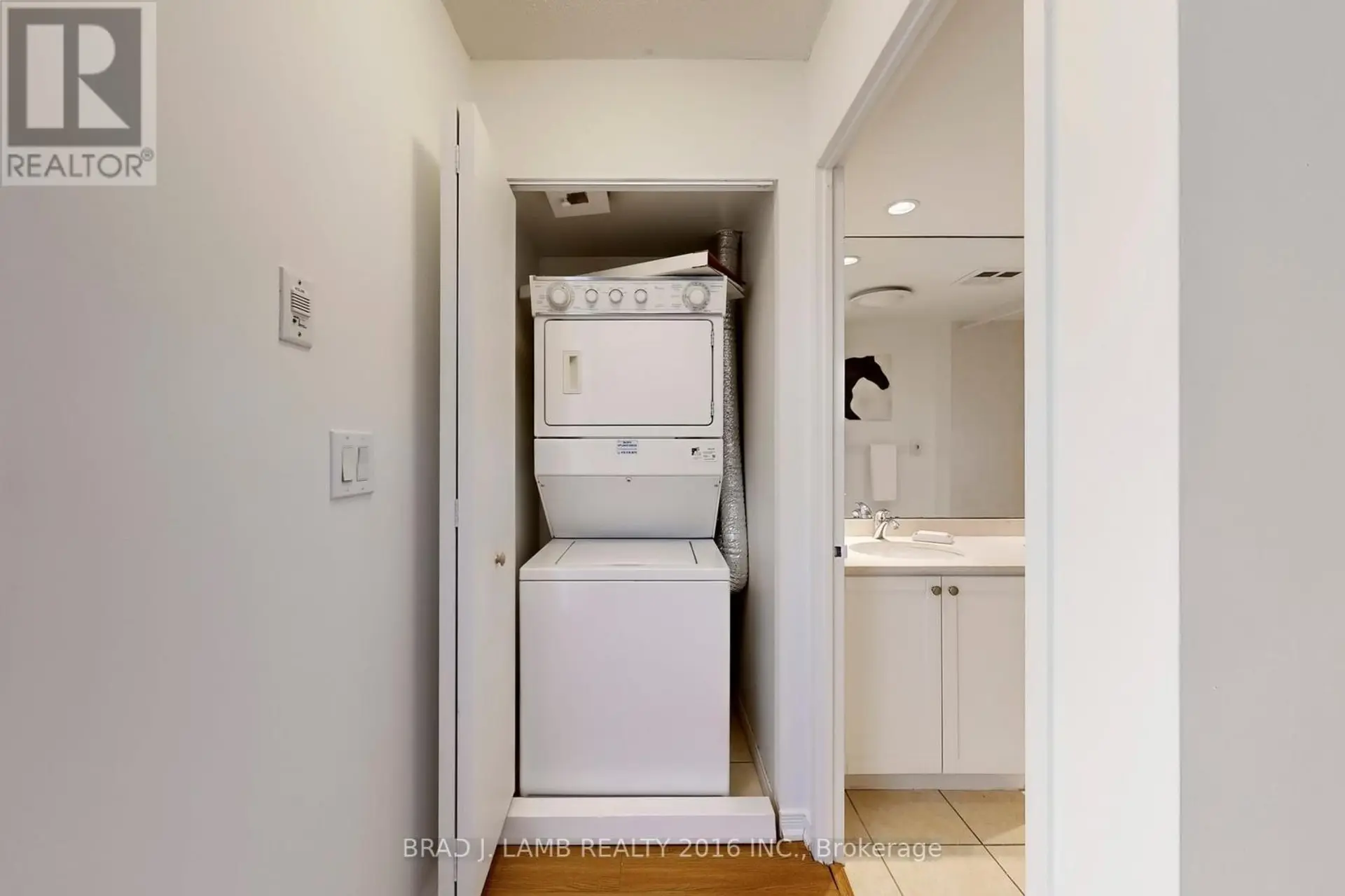 #302 245 DAVISVILLE AVENUE - Image 13