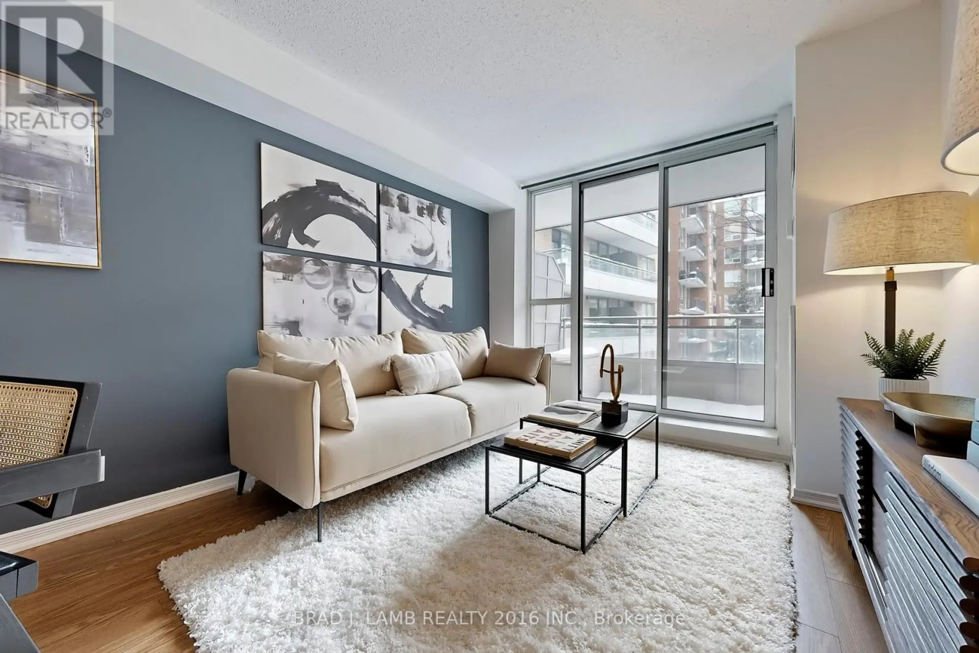 #302 245 DAVISVILLE AVENUE - Image 2