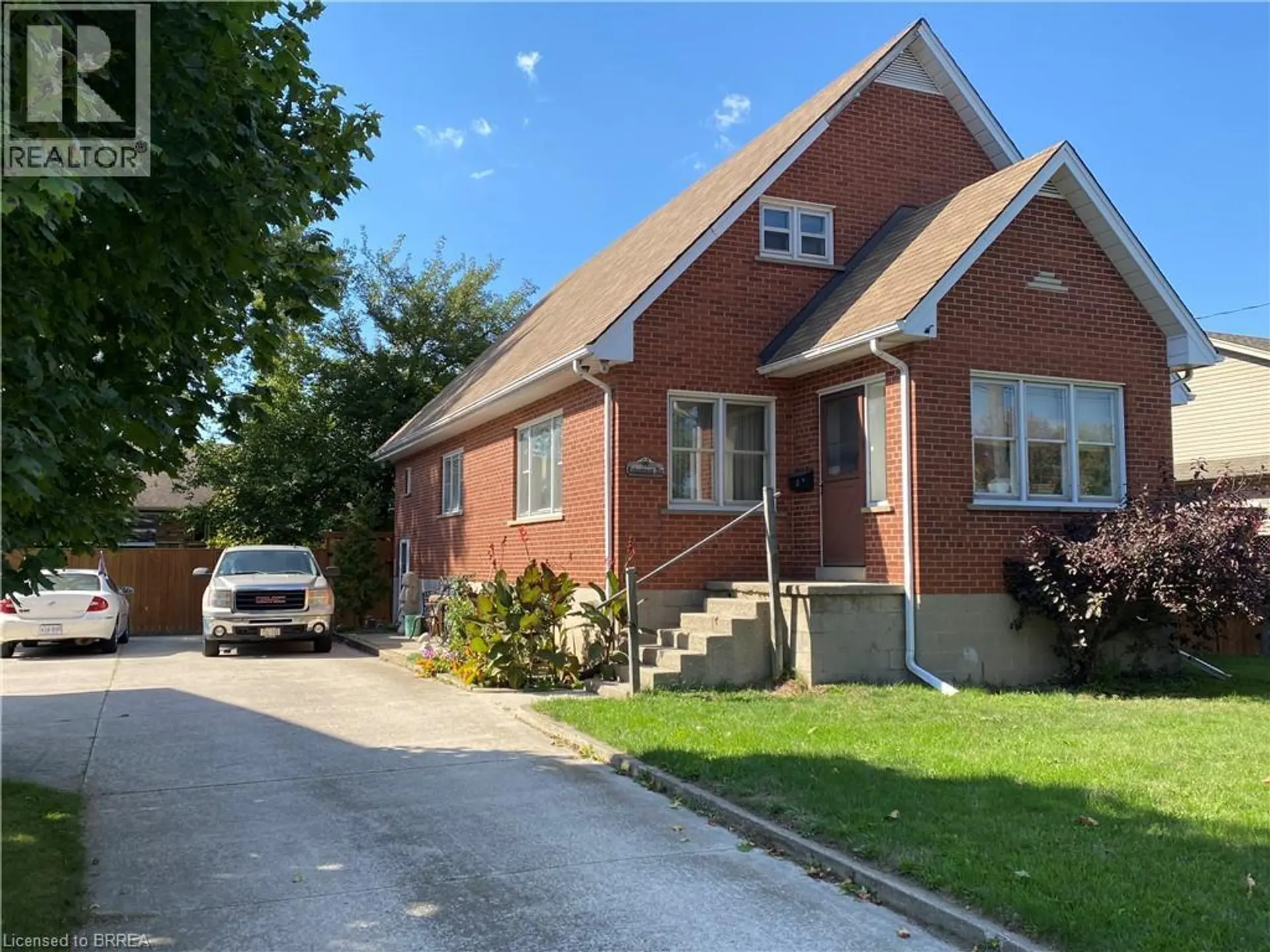 66 ROWANWOOD AVENUE - Image 2