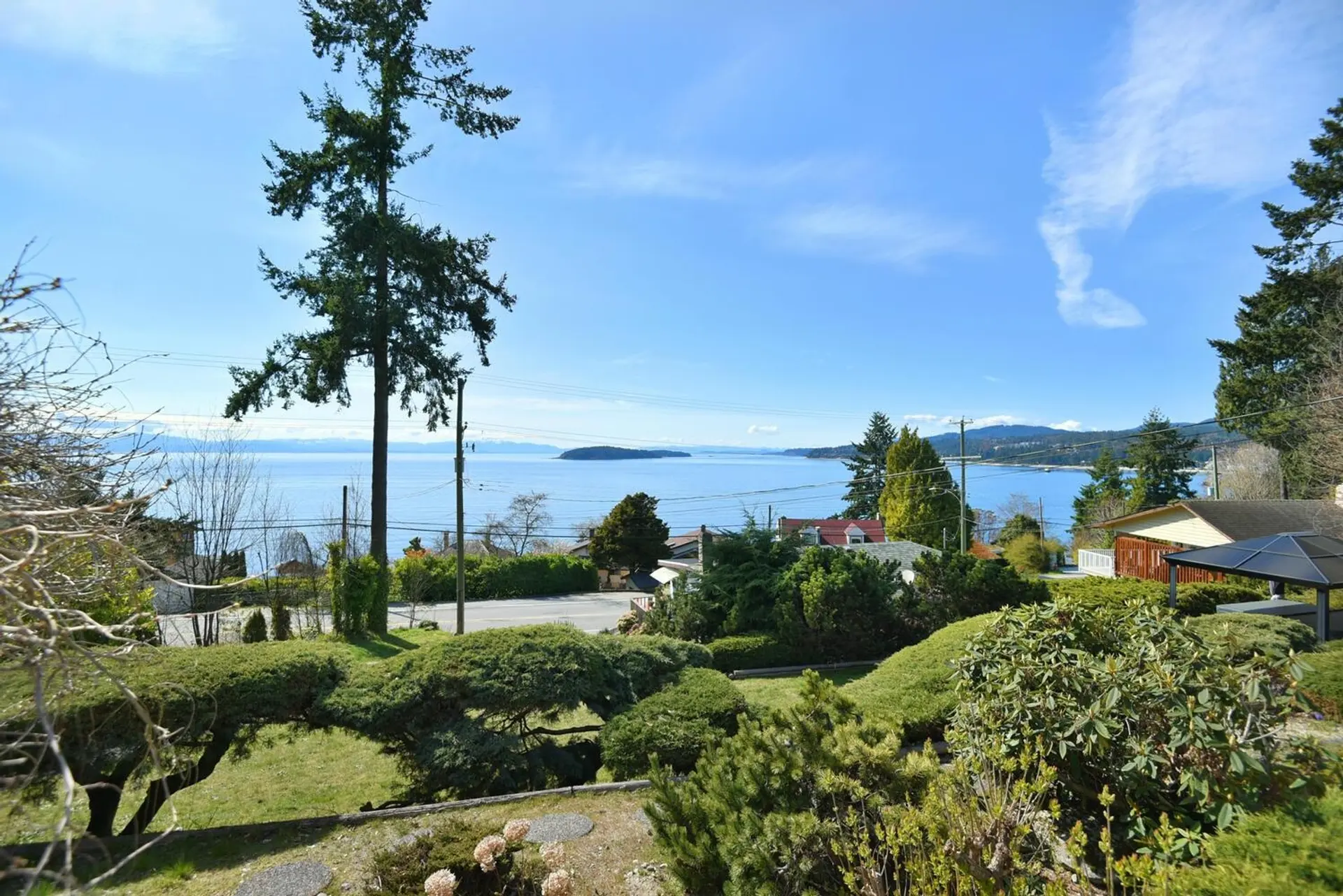 Property at 5218 Sunshine Coast Highway, Sechelt, BC
