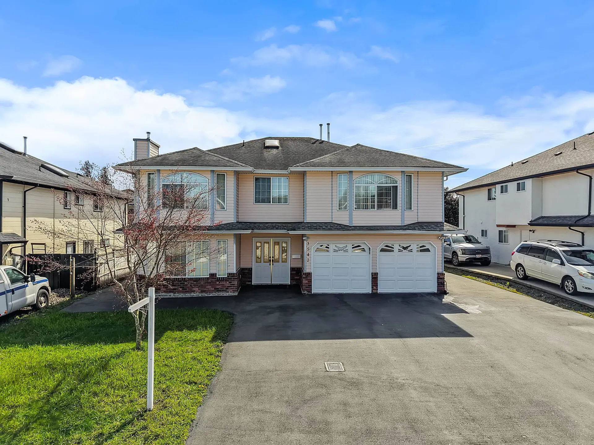Property at 3542 Galiano Drive, Abbotsford, BC