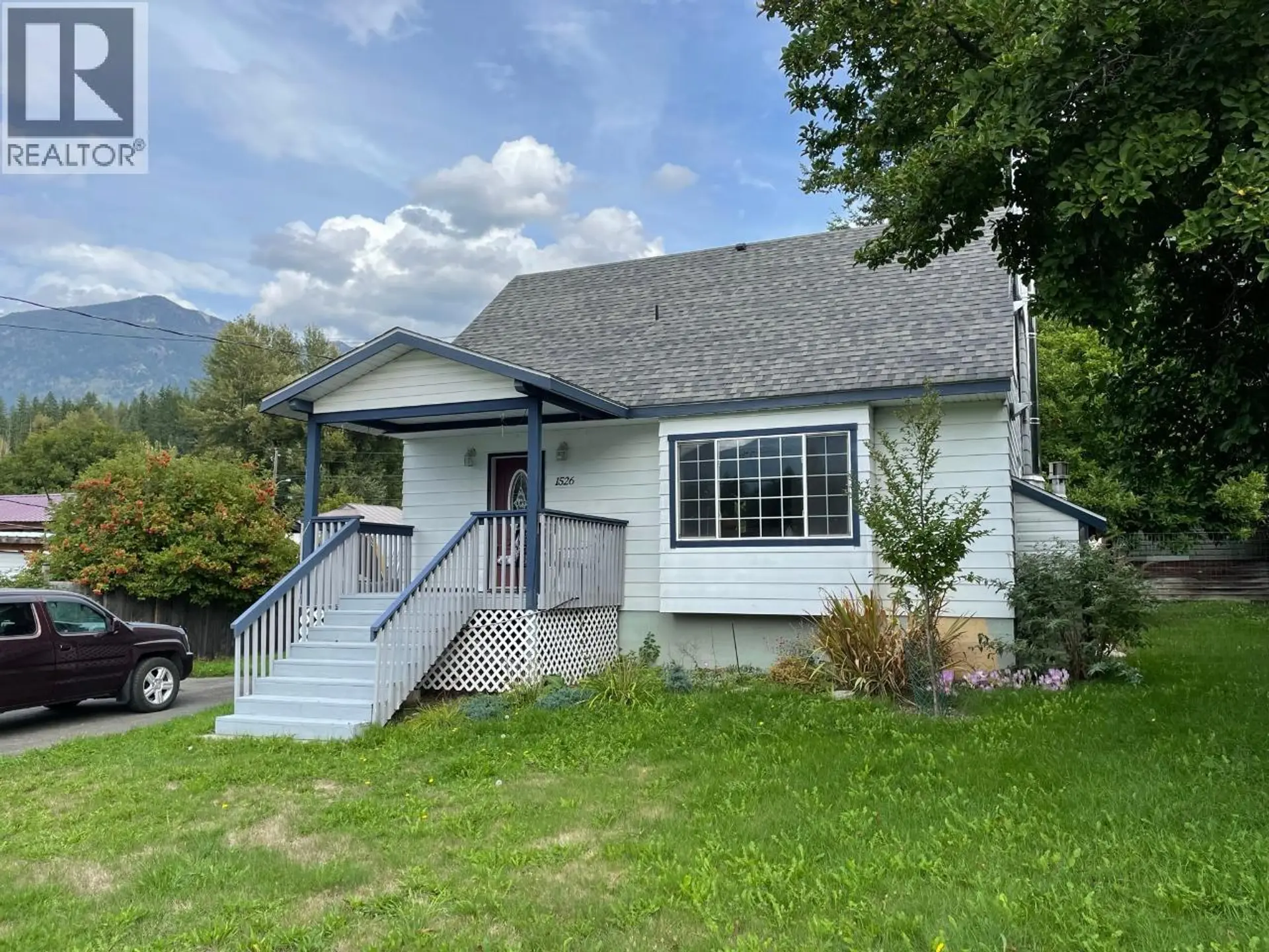 Property at 1526 EASTMAN Avenue, Riondel, BC