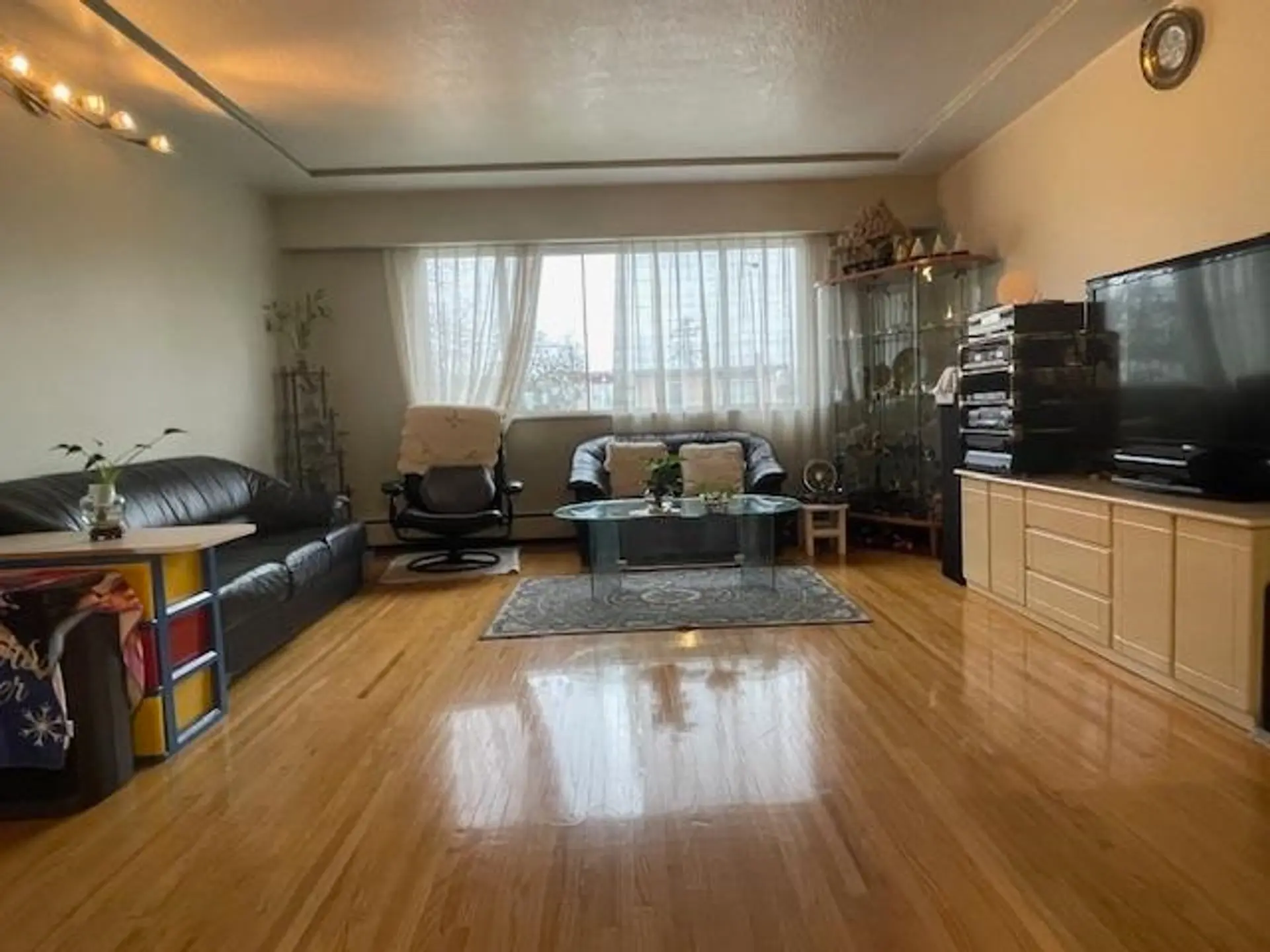6341 Beatrice Street - Image 2