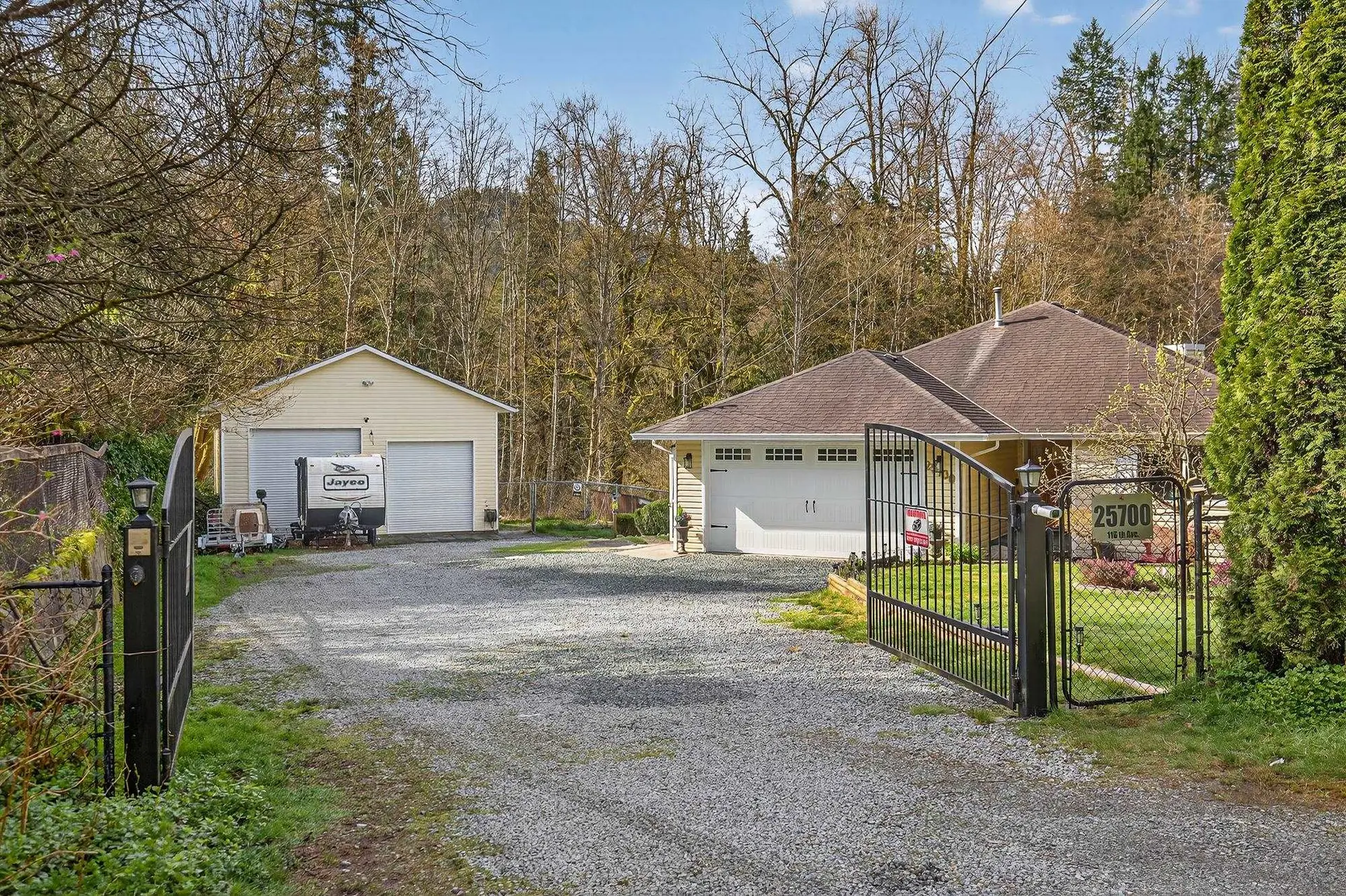 Property at 25700 116 Avenue, Maple Ridge, BC