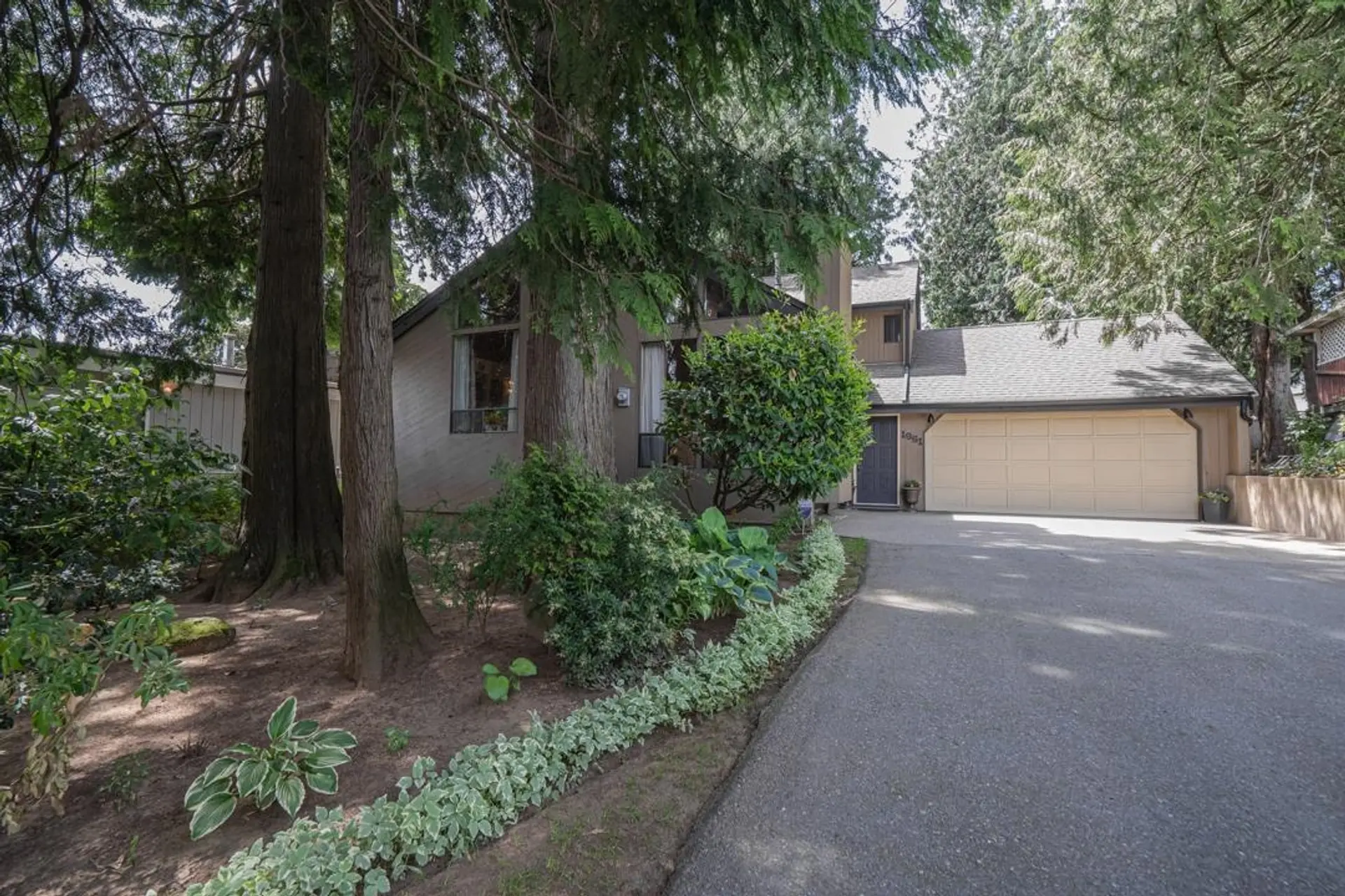 Property at 1961 Dahl Crescent, Abbotsford, BC