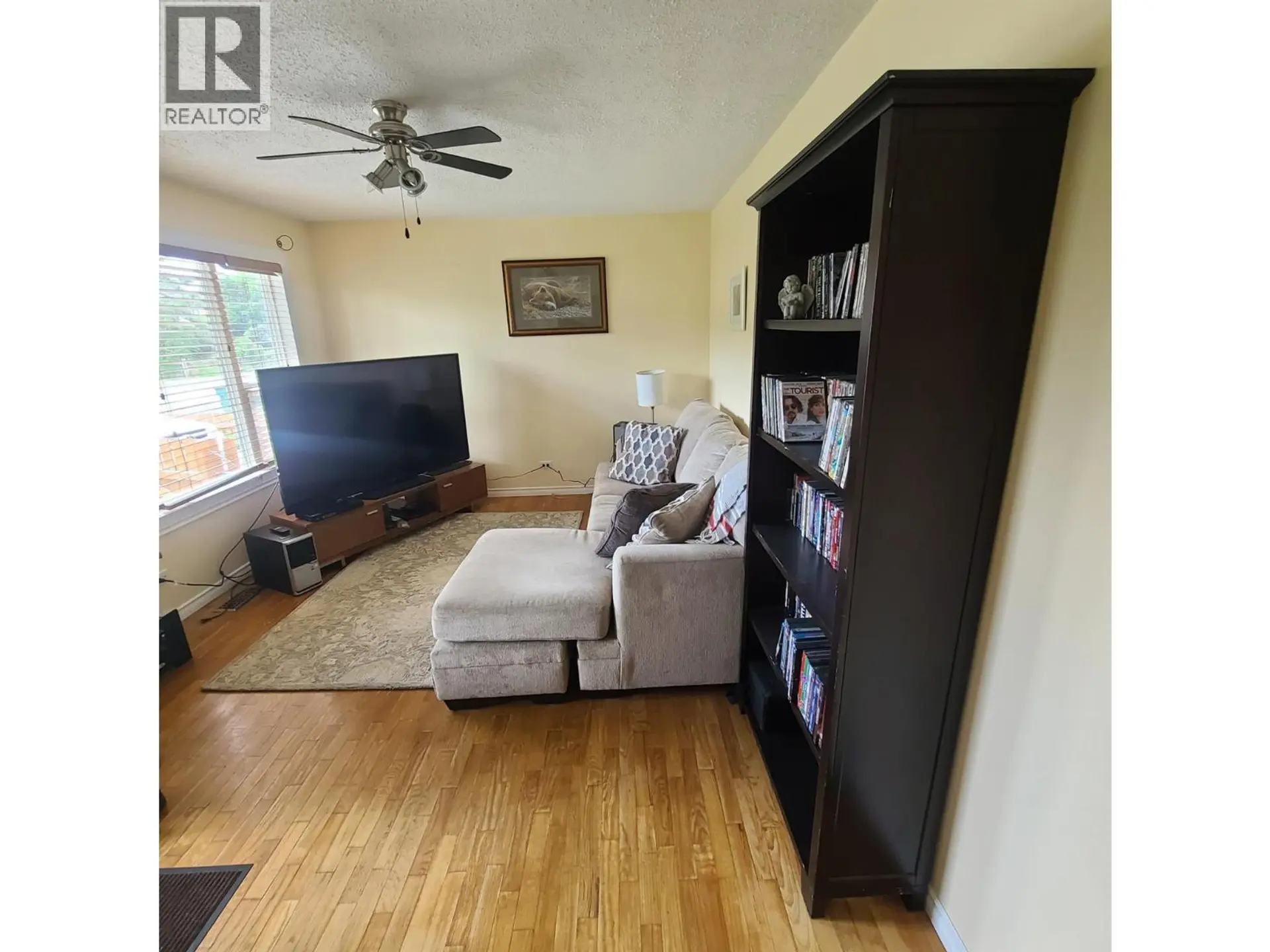 350 CAMPBELL Avenue - Image 5