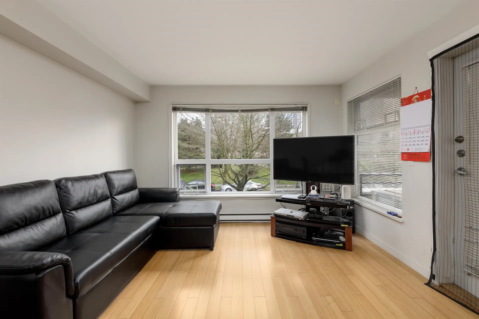 #214 3575 Euclid Avenue - Image 3
