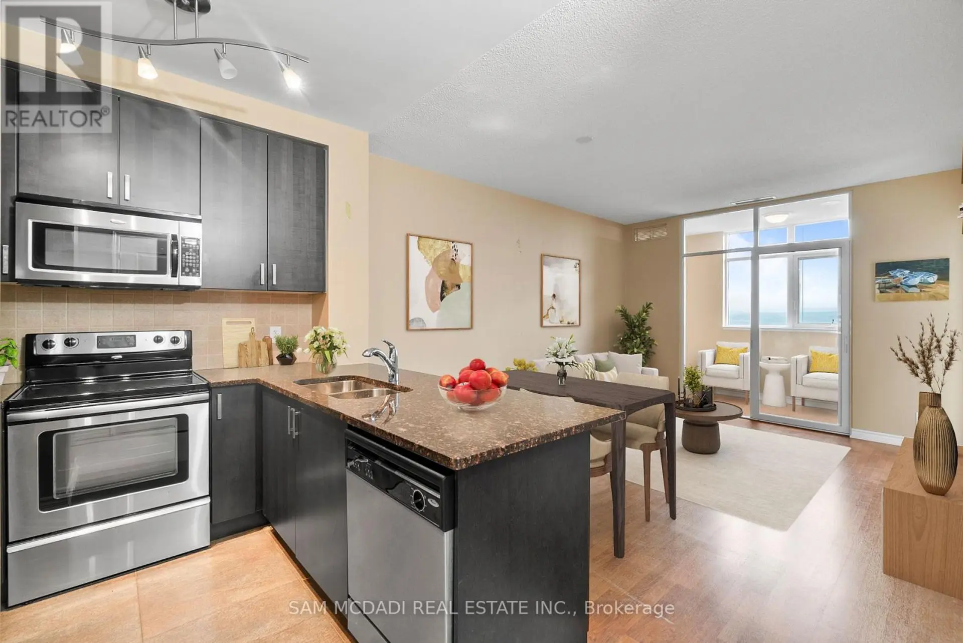 #1616 9235 JANE STREET - Image 7