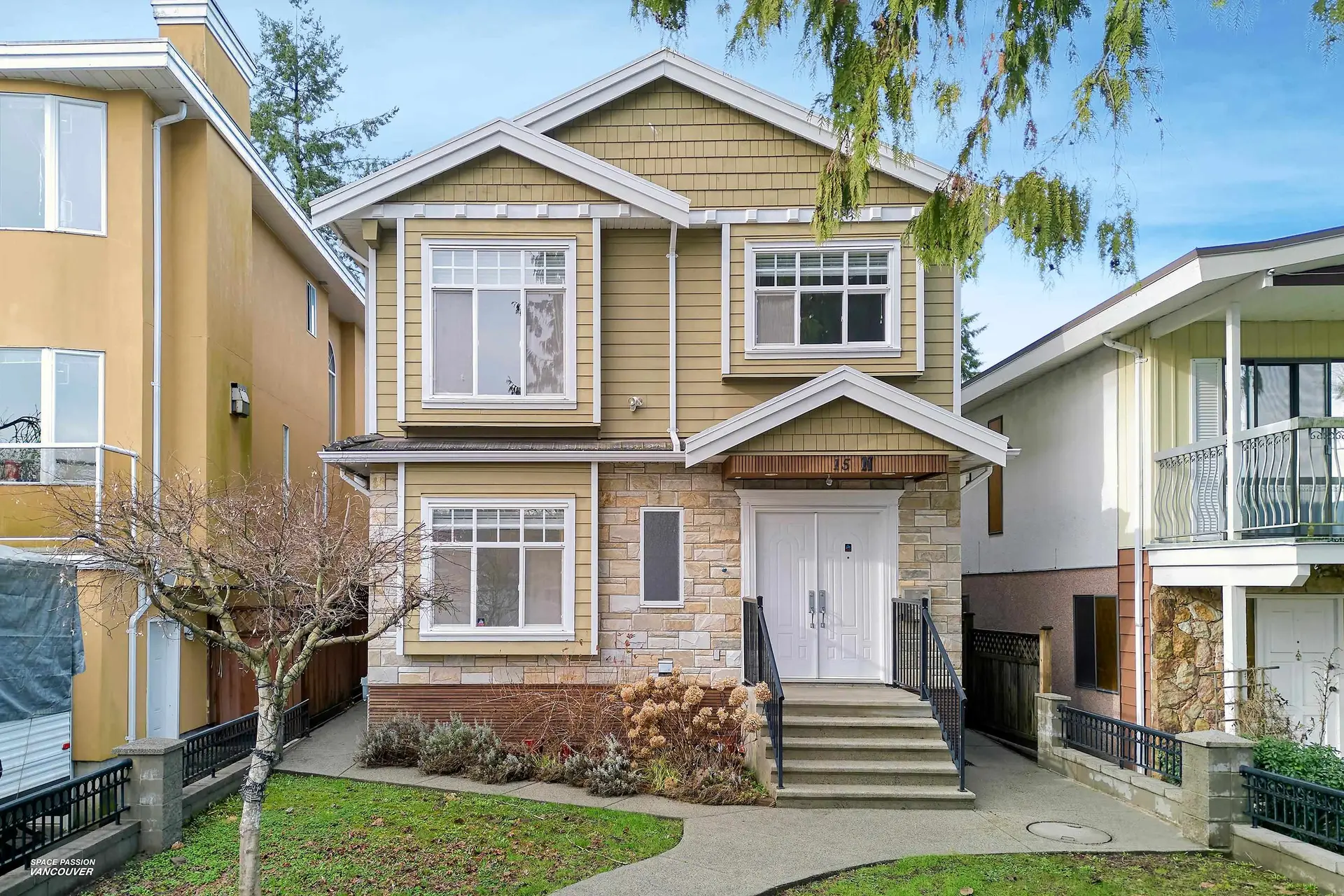 Property at 15 N Fell Avenue, Burnaby, BC