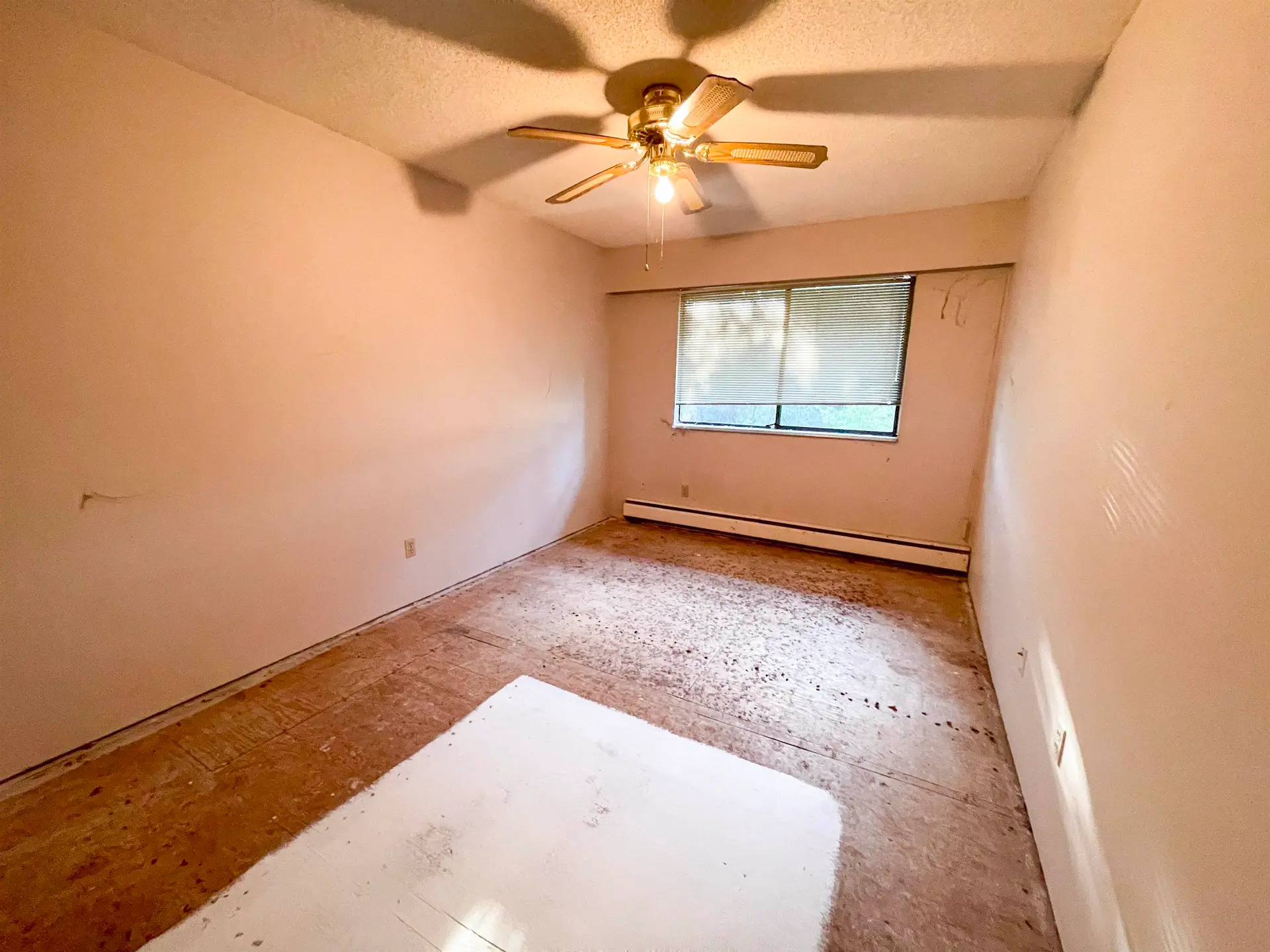 #13 9402 122 Street - Image 15