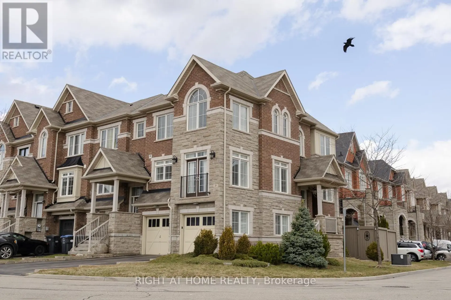 25 ROCKMAN CRESCENT - Image 2
