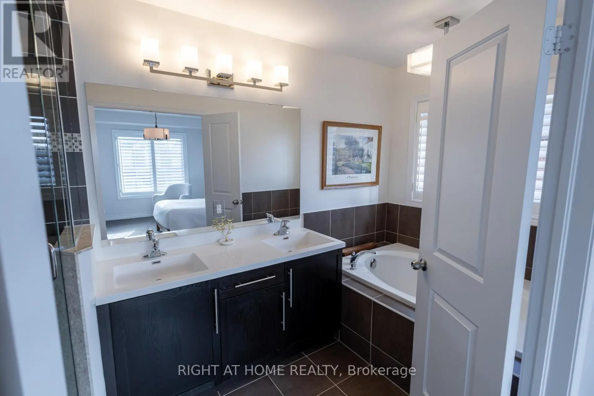 25 ROCKMAN CRESCENT - Image 5