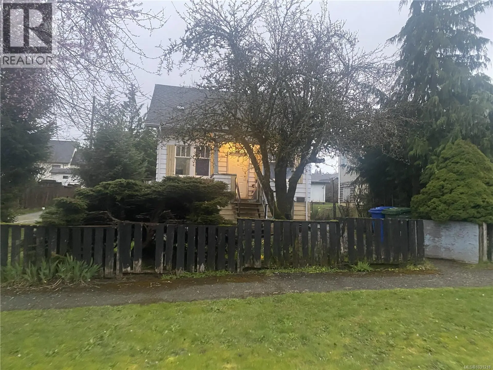 3785 8th Ave - Image 2