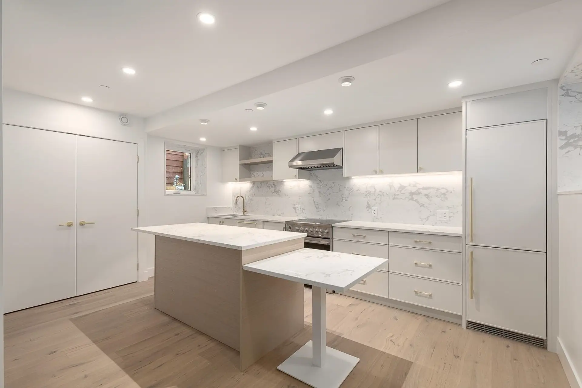 Property at 460 E 17th Avenue, Vancouver, BC