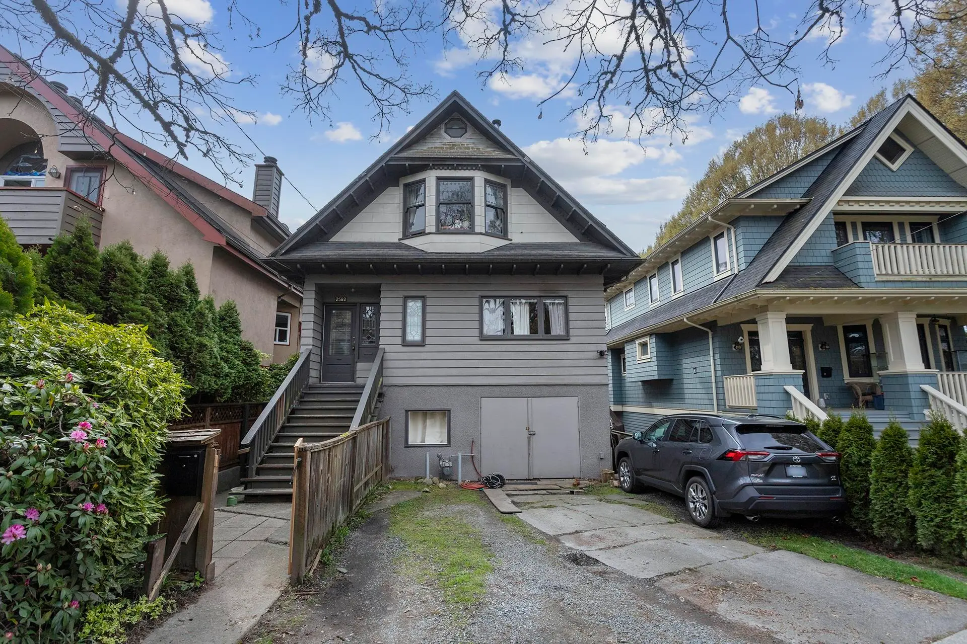 Property at 2582 W 6th Avenue, Vancouver, BC