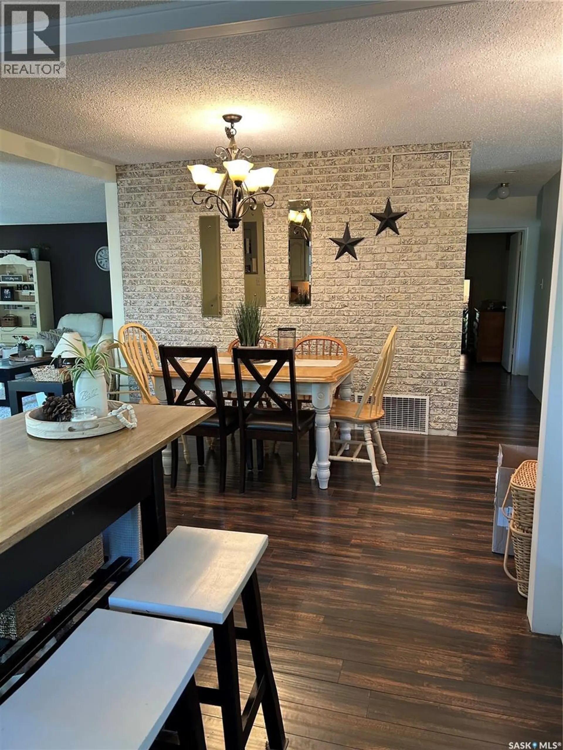 1533 THORN CRESCENT - Image 6