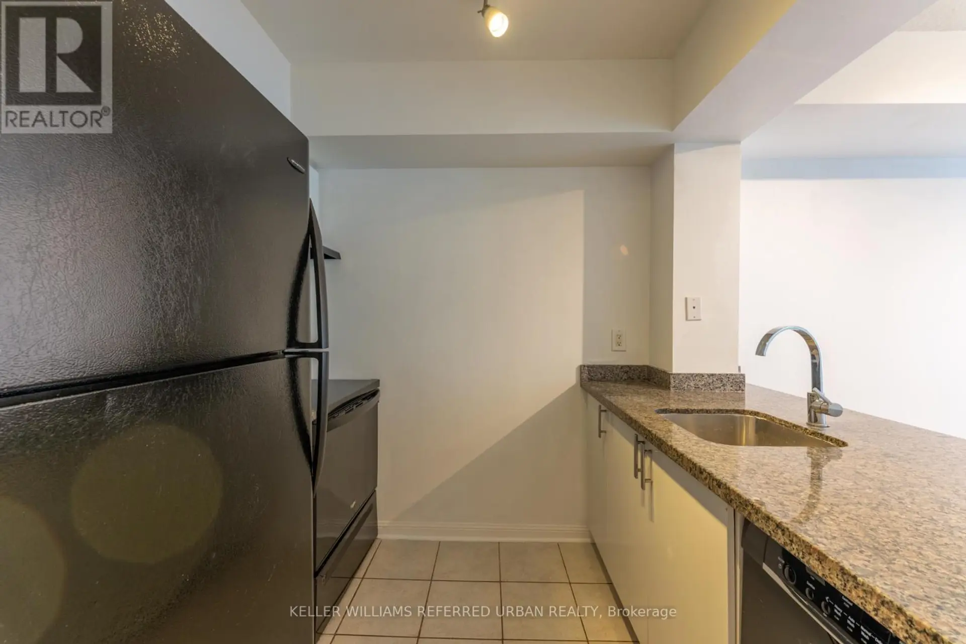 #651 3 EVERSON DRIVE - Image 3