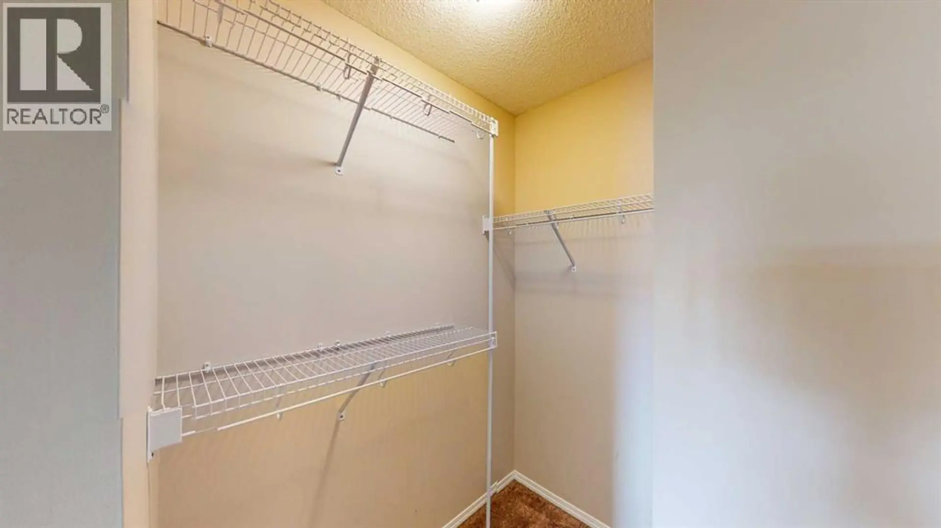 198 SKYVIEW POINT ROAD NE - Image 12