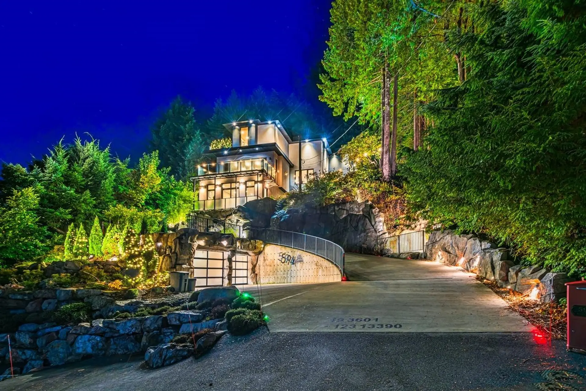Property at 592 Craigmohr Drive, West Vancouver, BC