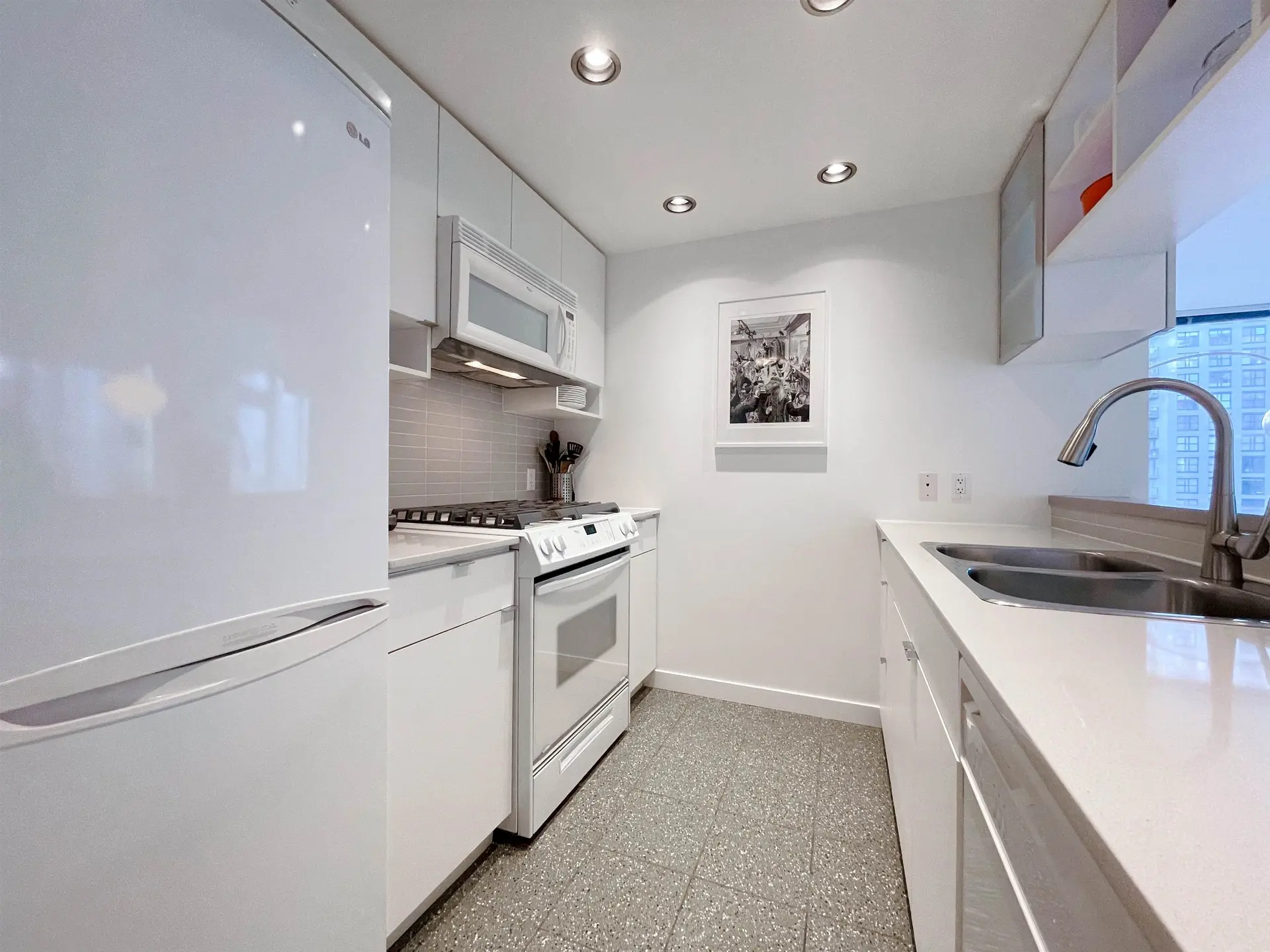 #1110 928 Beatty Street - Image 9