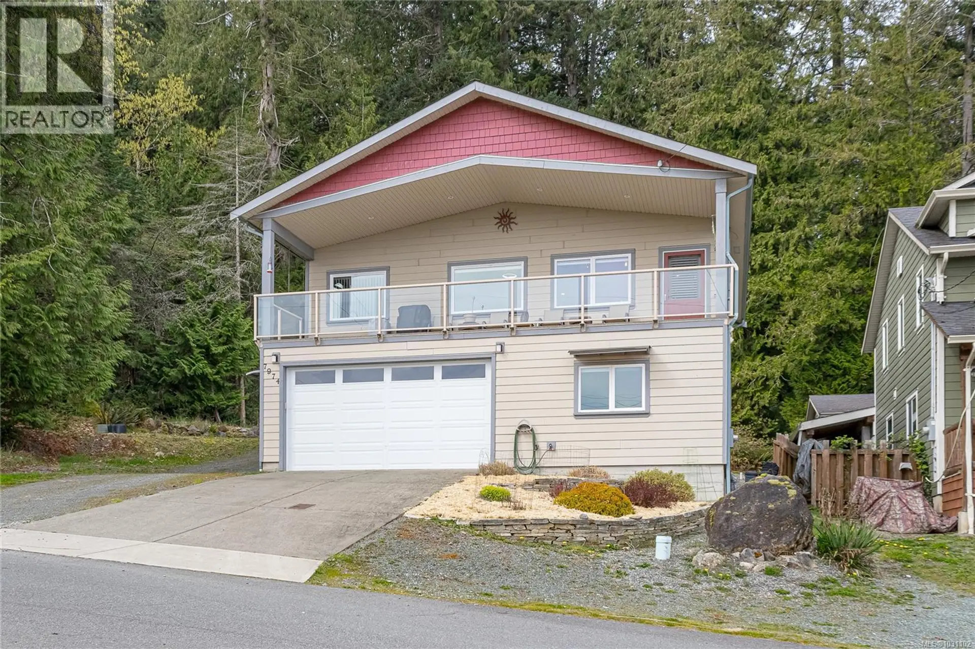 Property at 7974 Edmund St, Crofton, BC