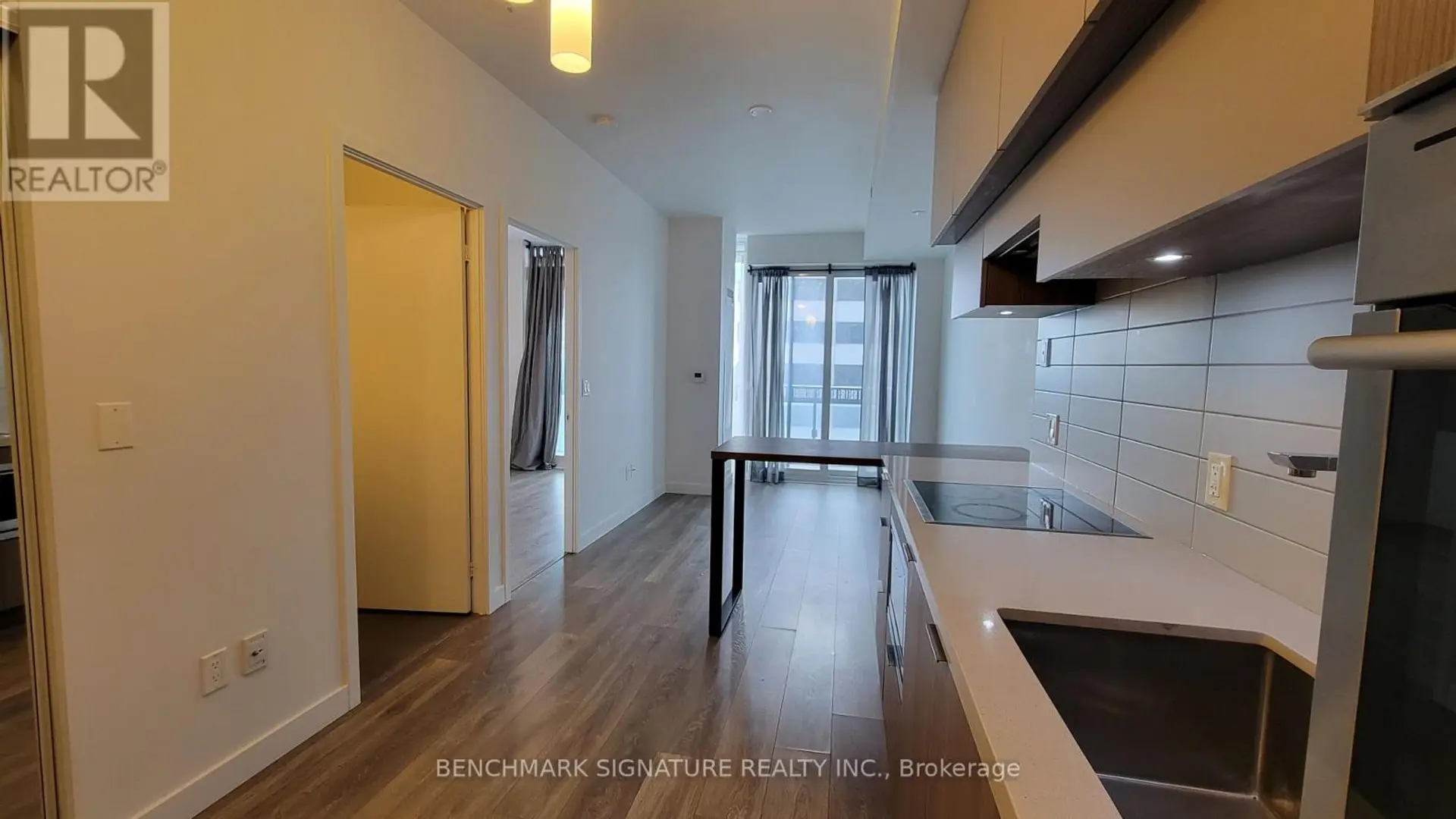 #3003 8 EGLINTON AVENUE E - Image 6