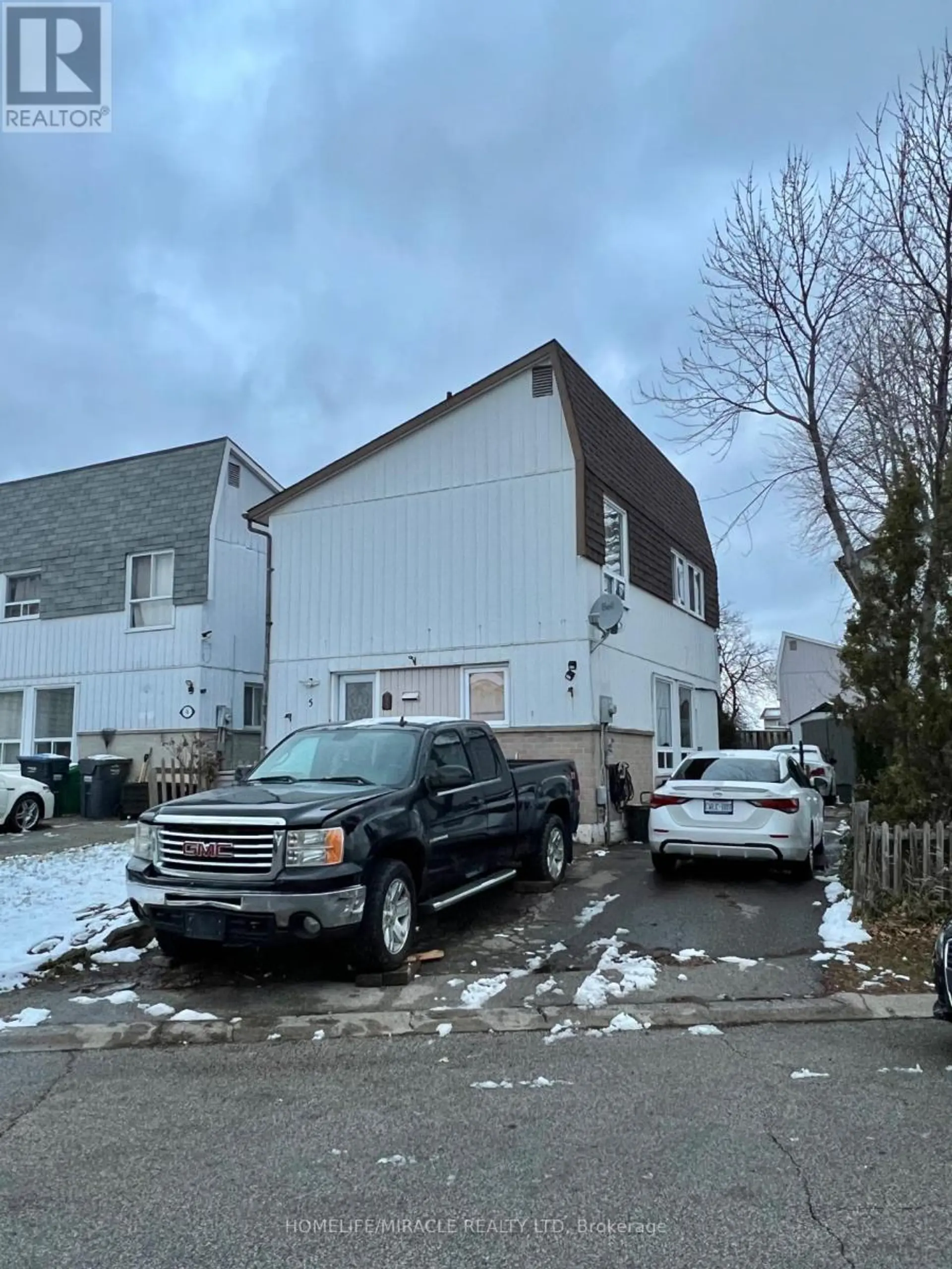5 GLENCAIRN SQUARE - Image 1