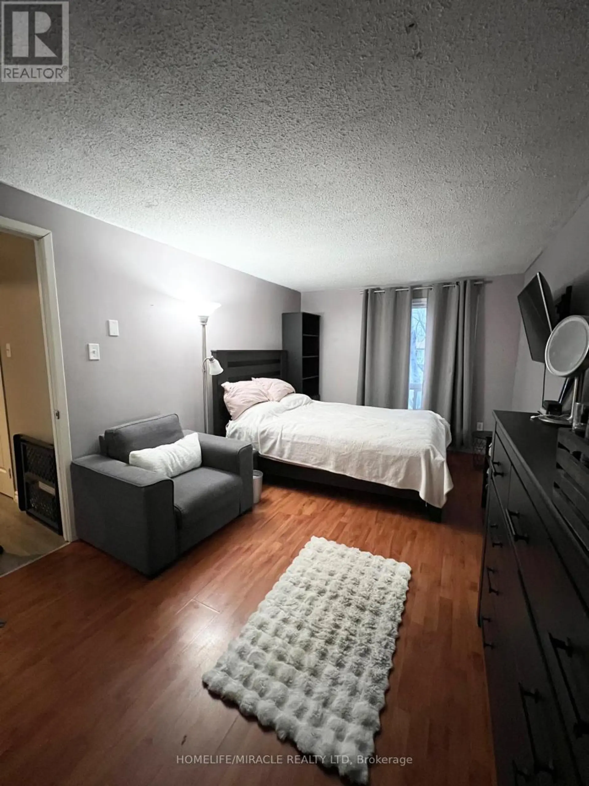 5 GLENCAIRN SQUARE - Image 8