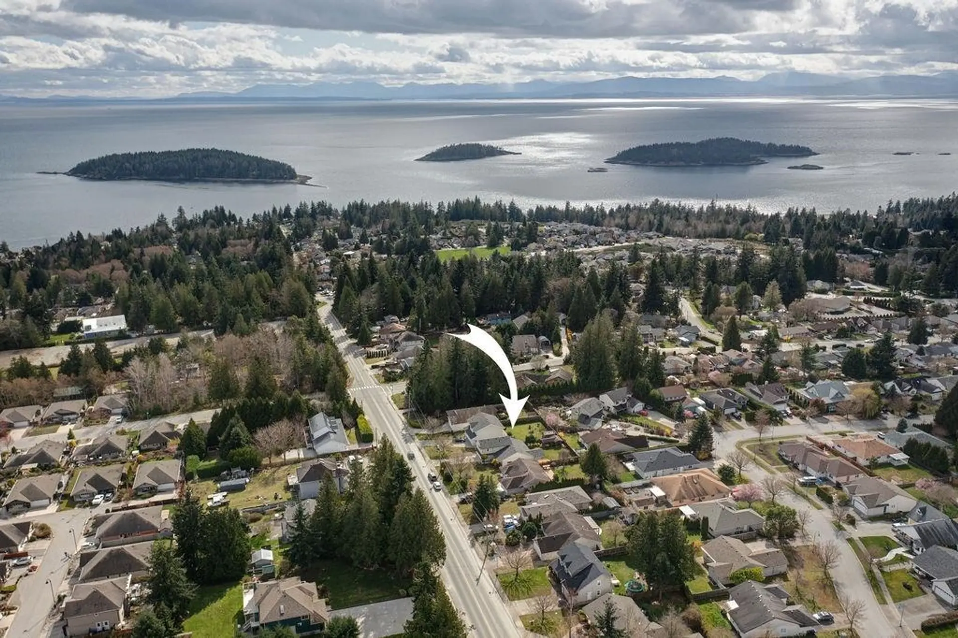 Property at 5621 Nickerson Road, Sechelt, BC