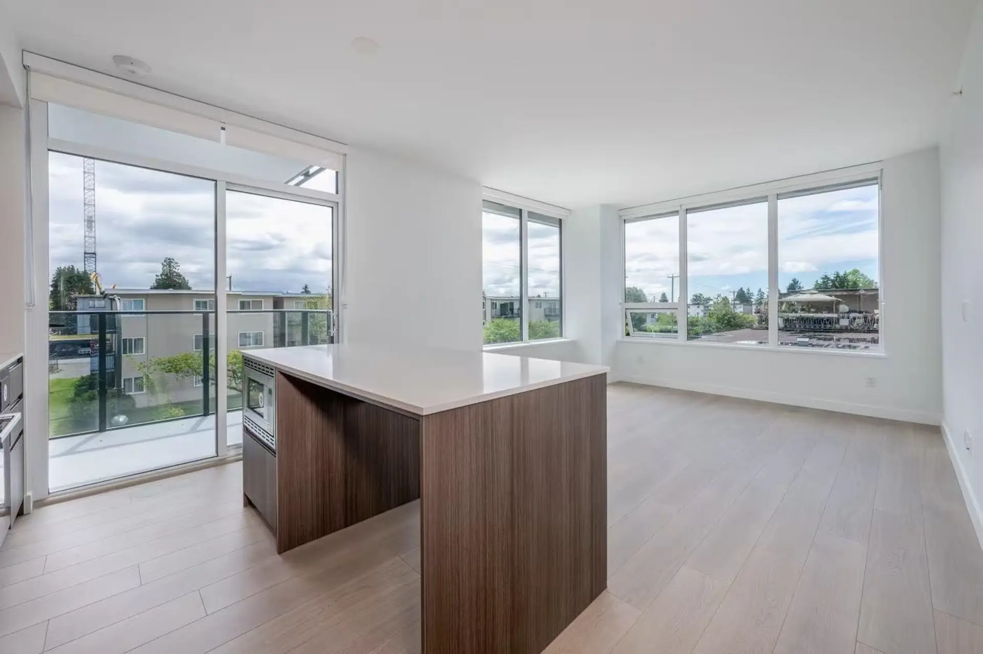 #204 6537 Telford Avenue - Image 4
