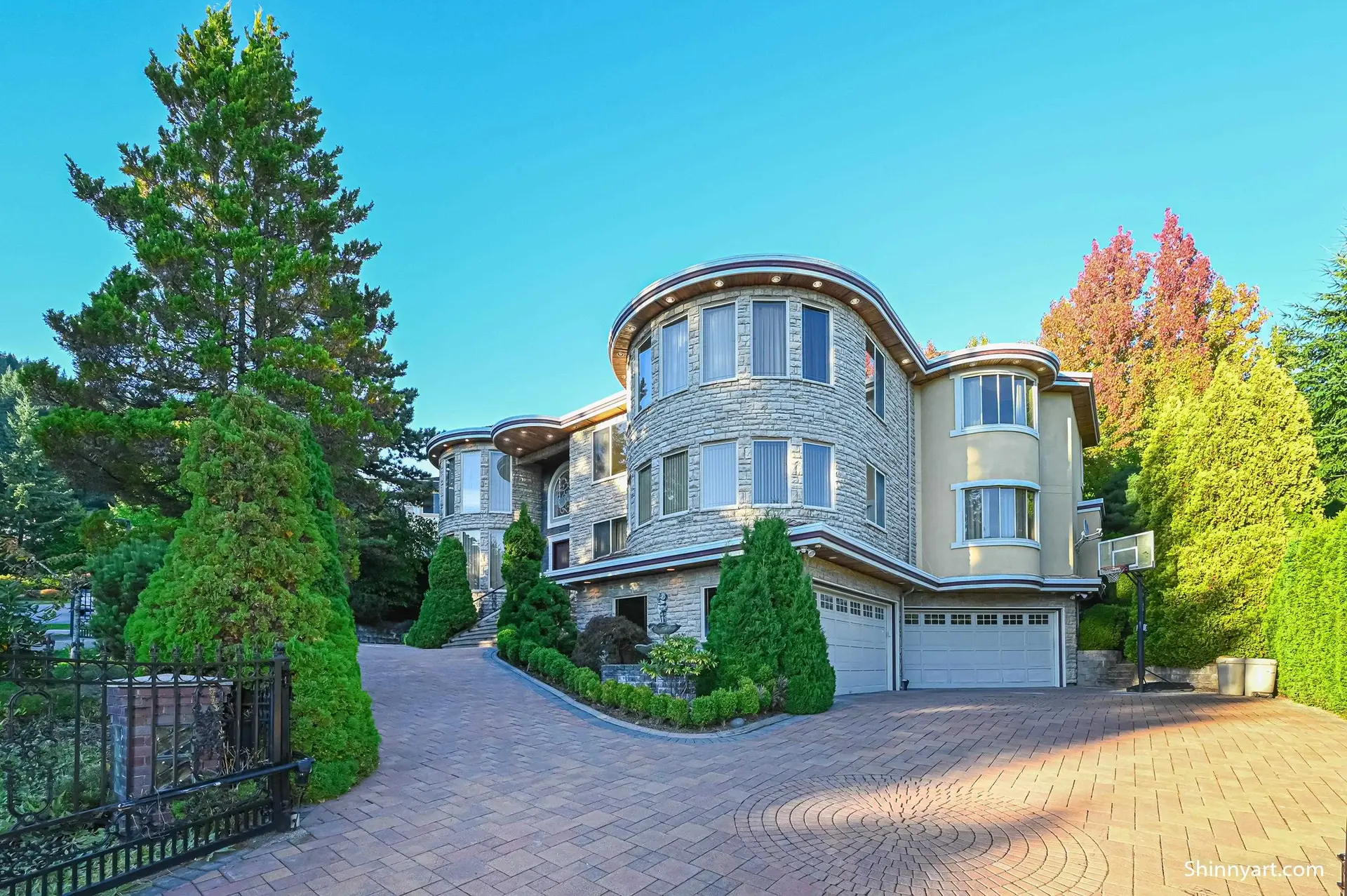 Property at 3063 Plateau Boulevard, Coquitlam, BC